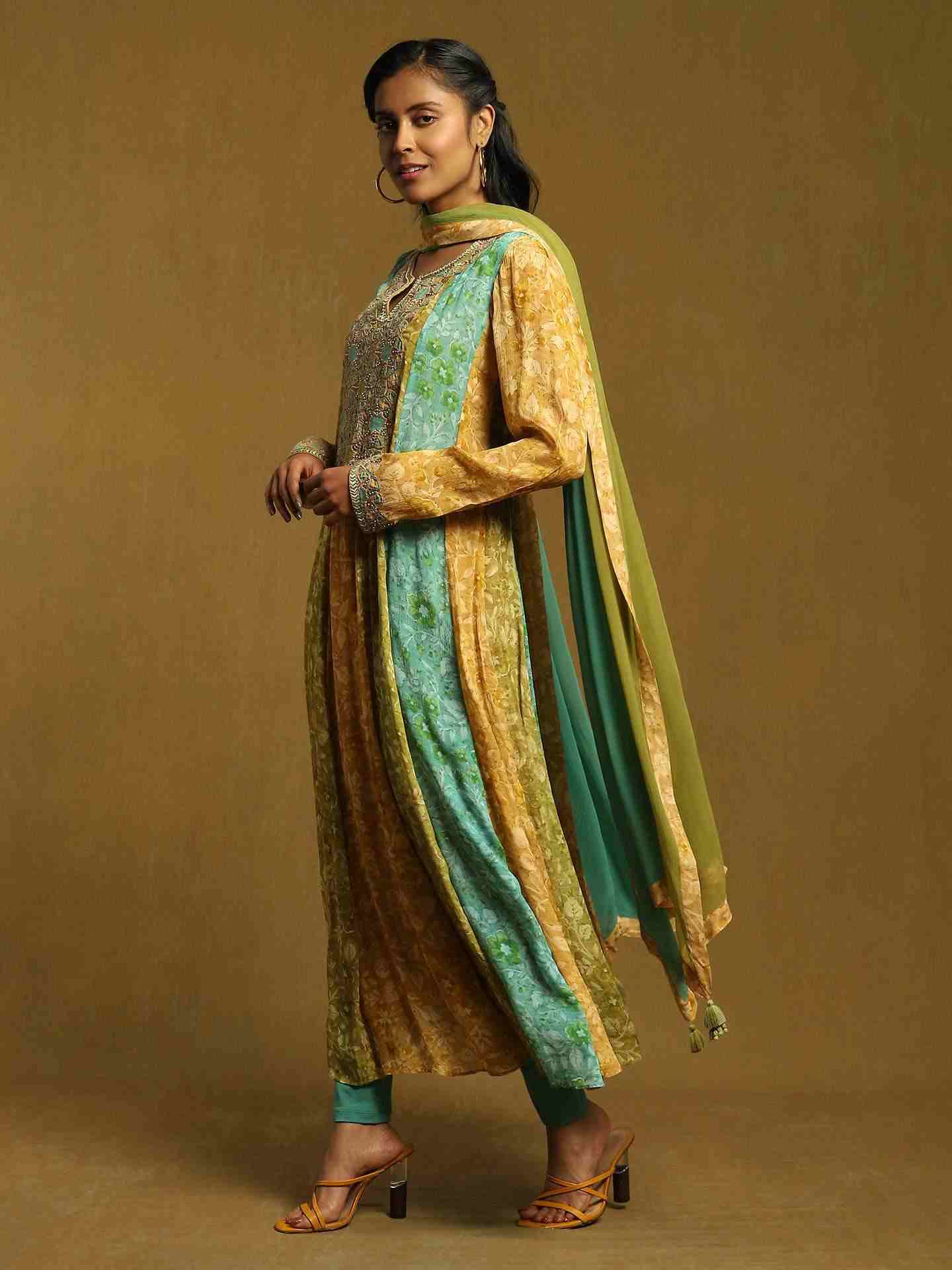 Green Mumtaz Anarkali Suit Set