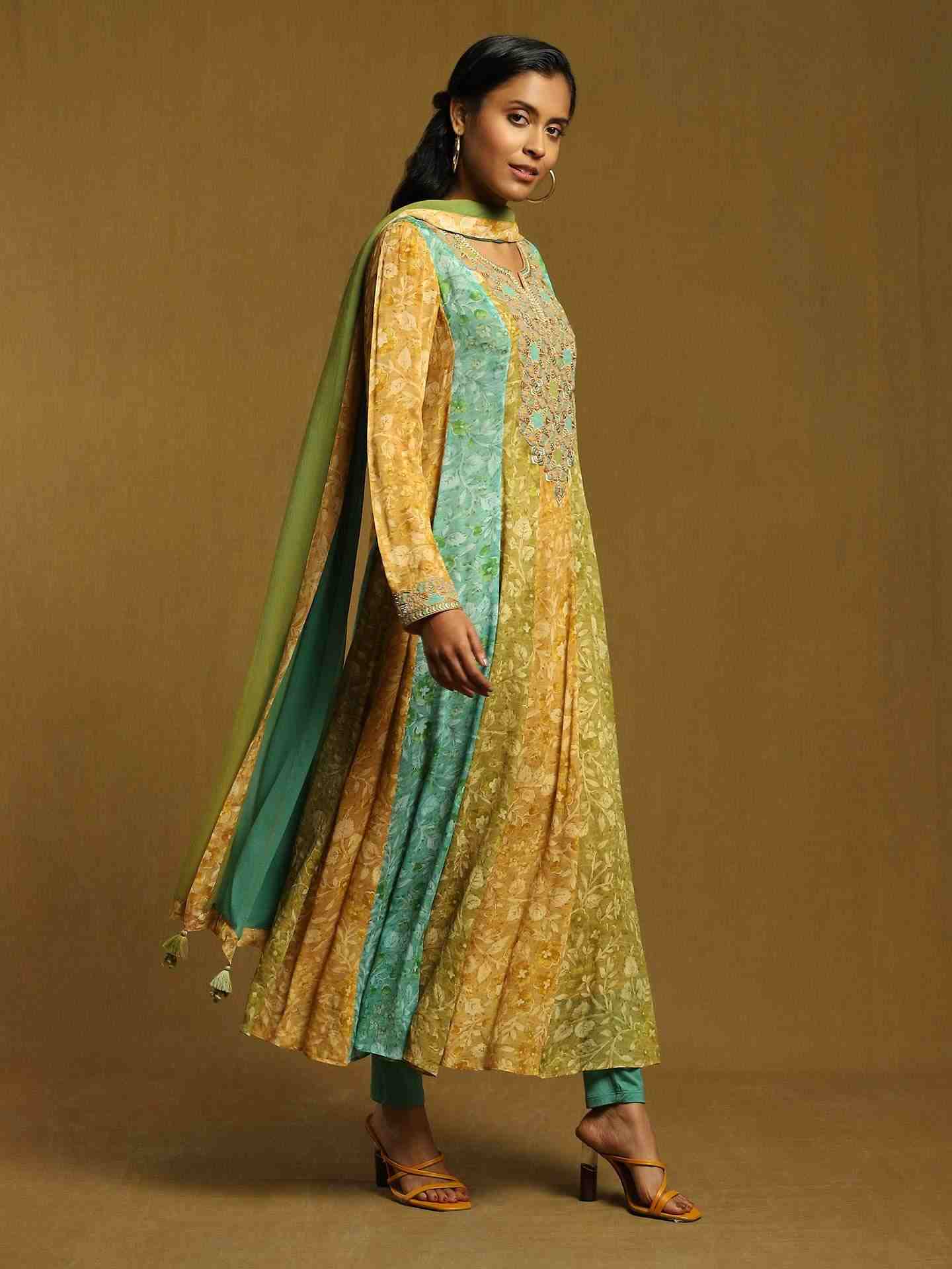 Green Mumtaz Anarkali Suit Set