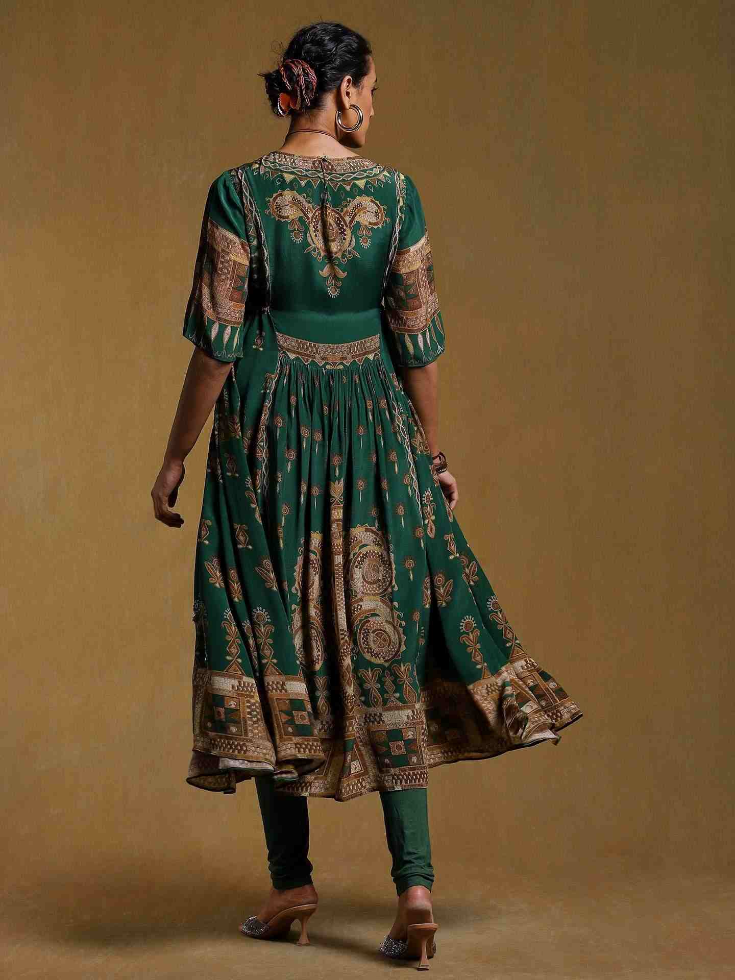 Green Rabari Crepe Suit Set