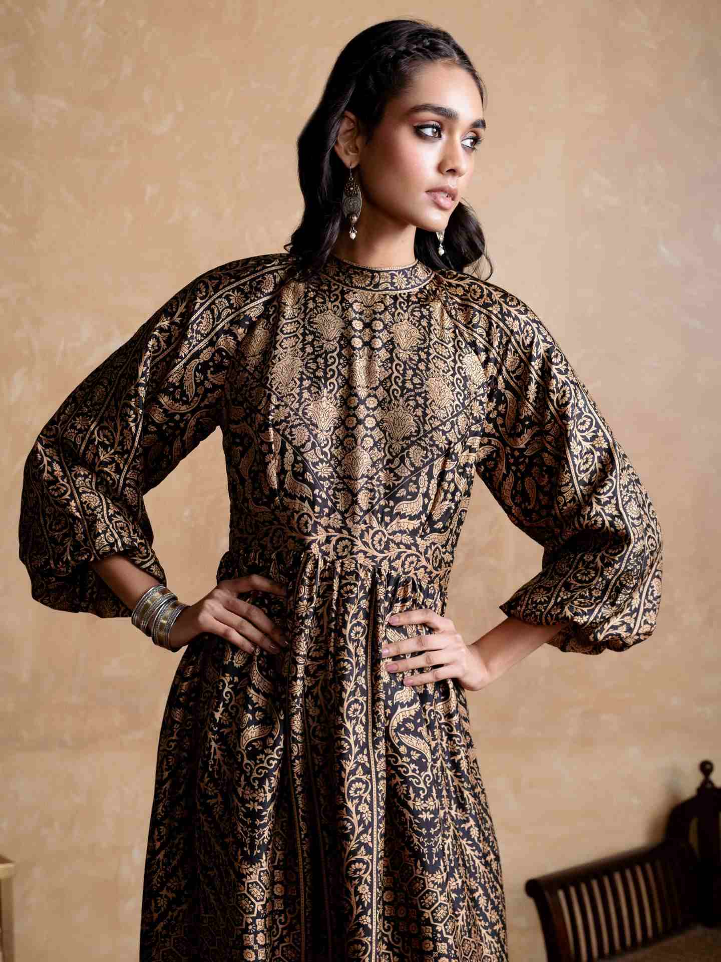 Black & Beige Flowret Dress