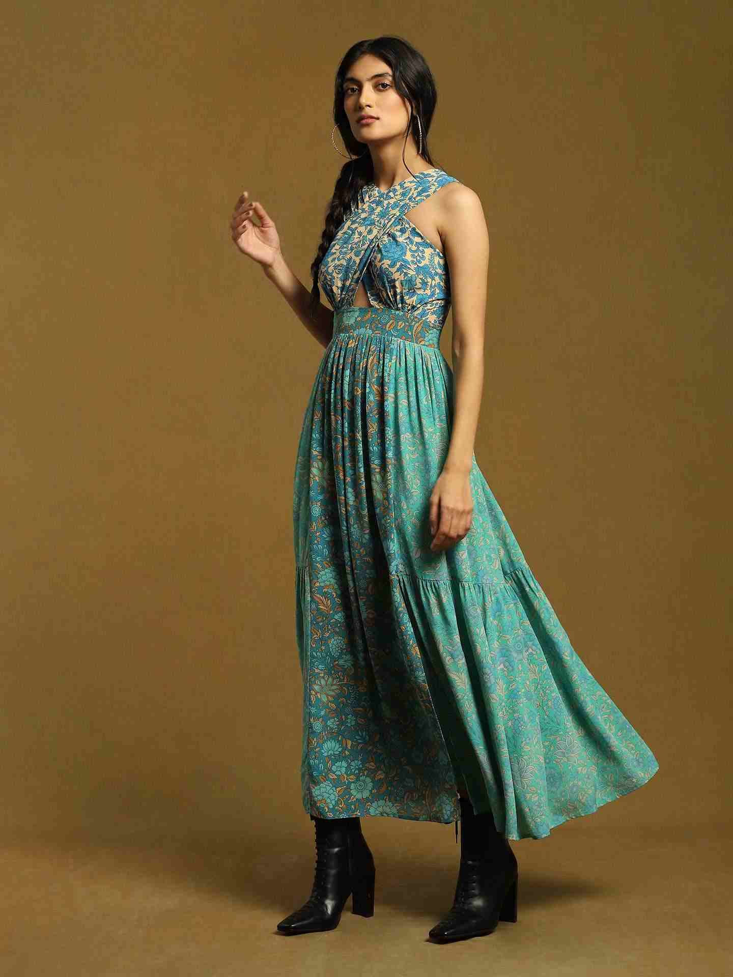 Aqua Alyssa Crepe Dress