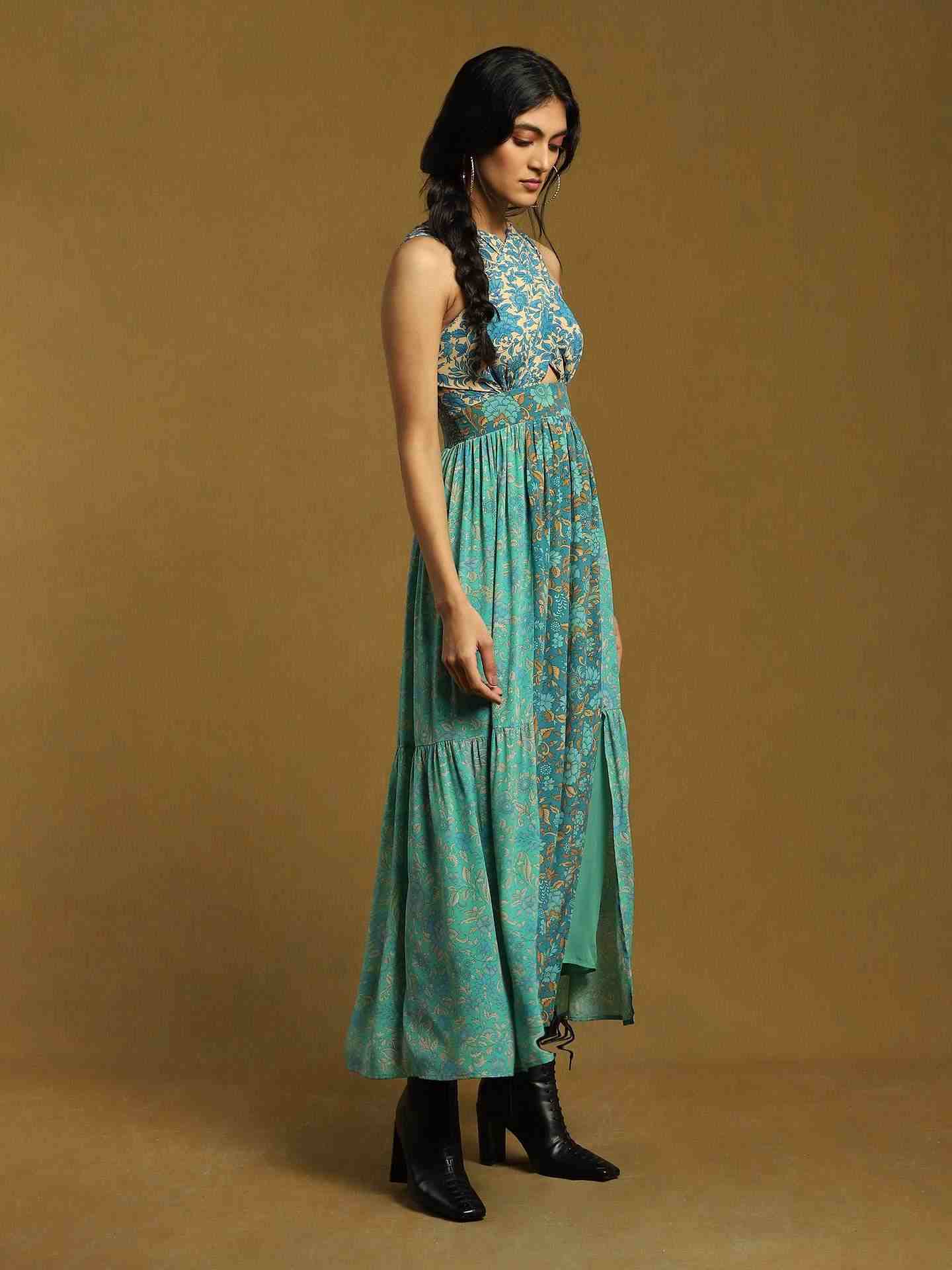 Aqua Alyssa Crepe Dress