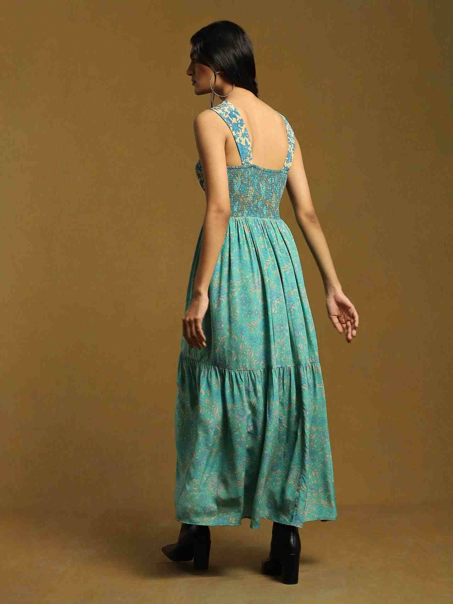 Aqua Alyssa Crepe Dress