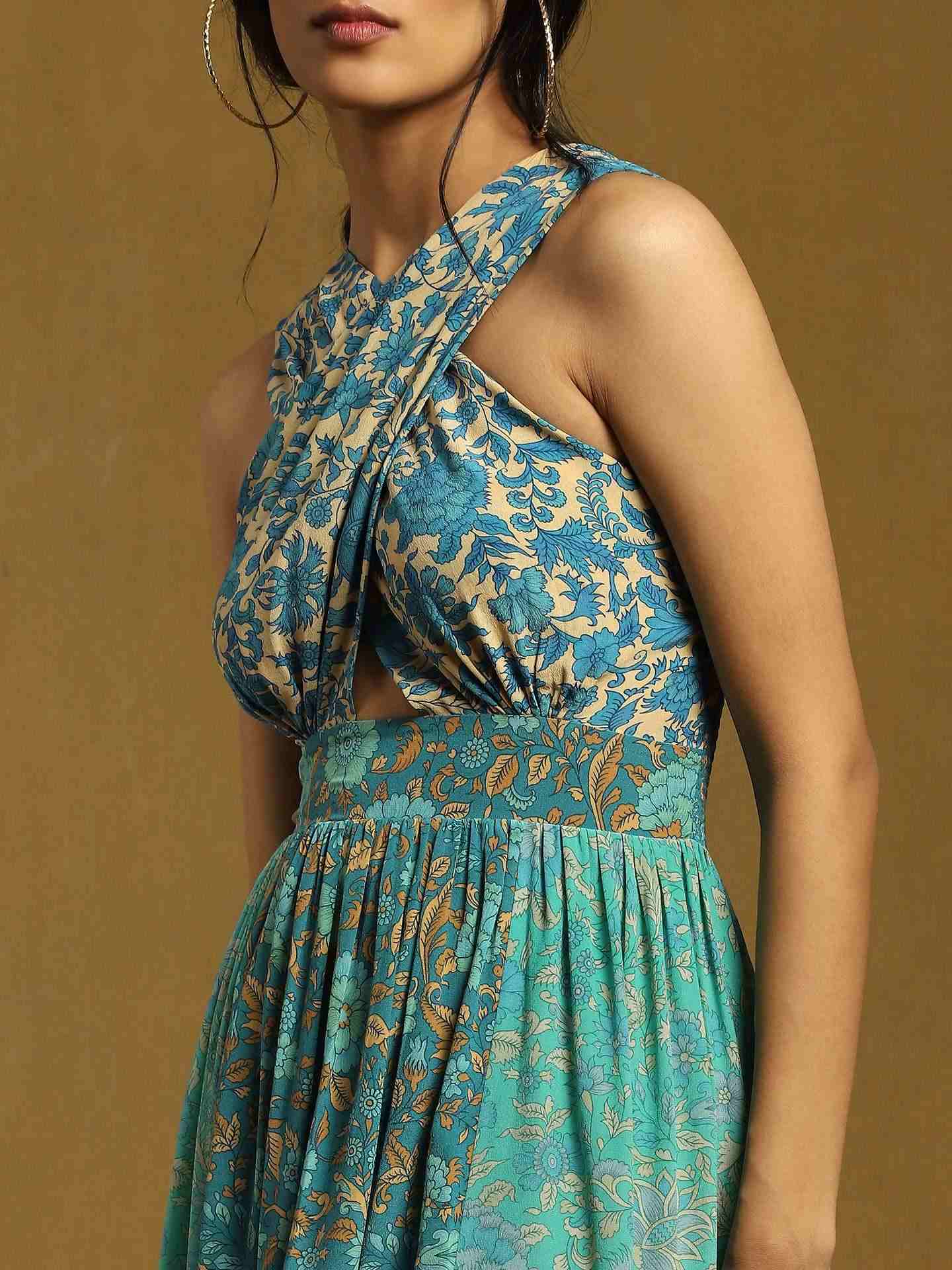 Aqua Alyssa Crepe Dress