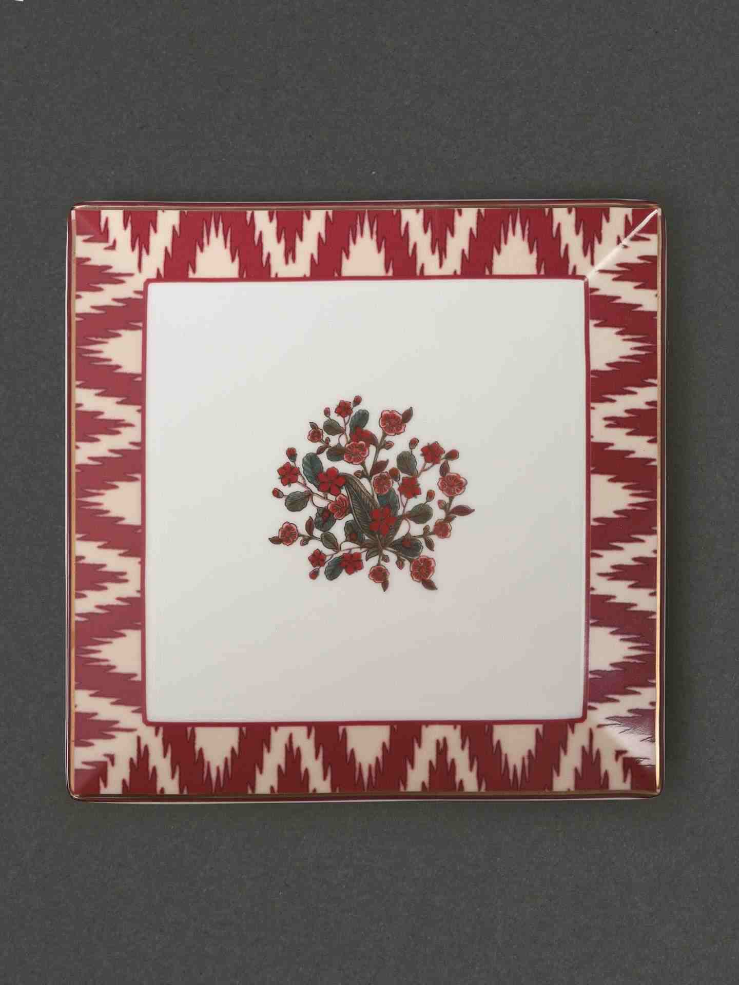 Ecru & Red Flora Glass Set (Set Of 4)