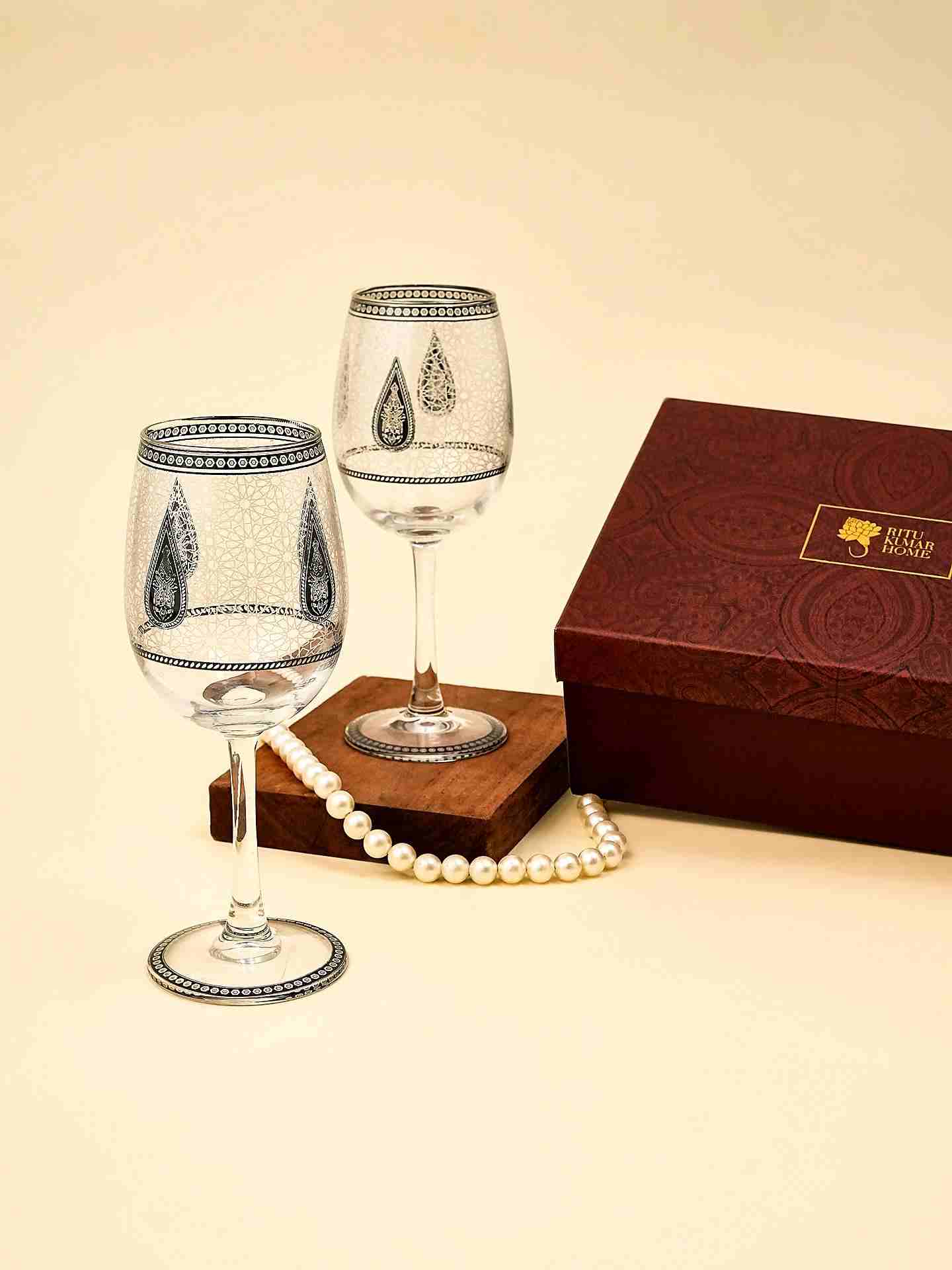 Black White Awadh Goblet Glass