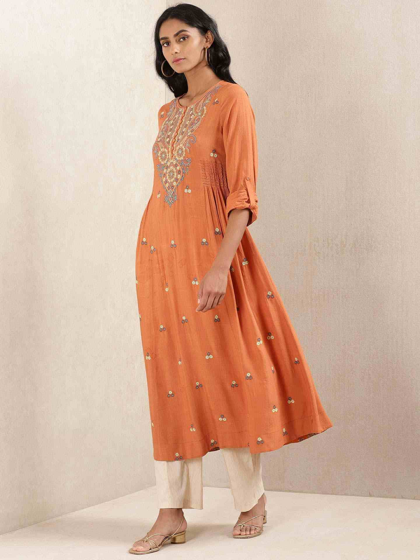 Rust Meriyum Solid Kurta