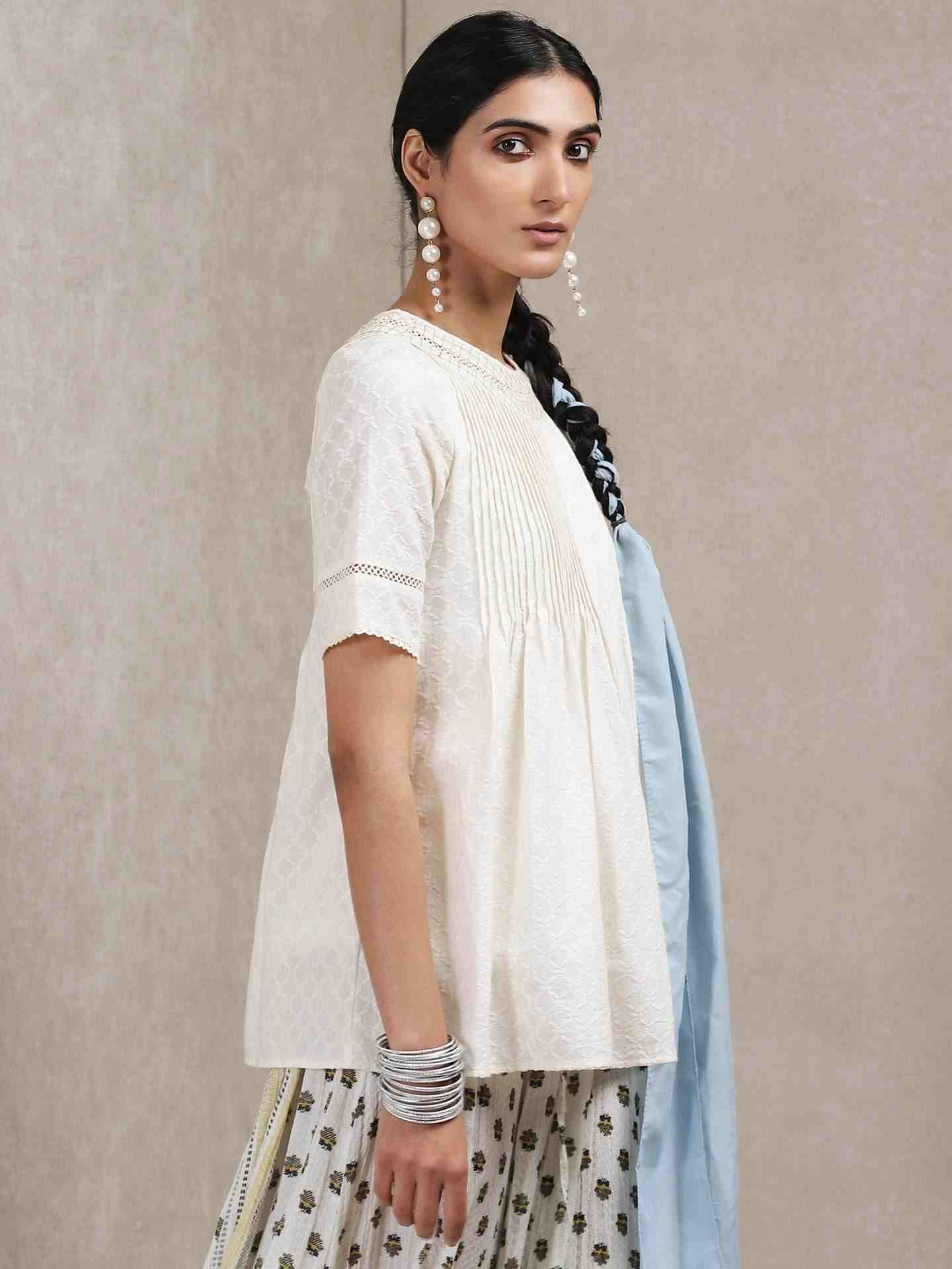 Off White Gagan Solid Cotton Kurti