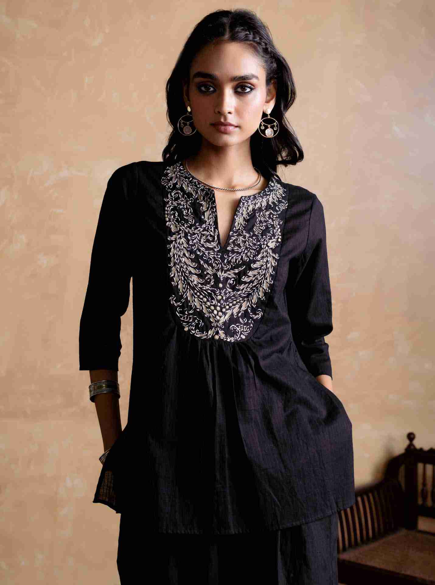 Black Multi Dori Kurti