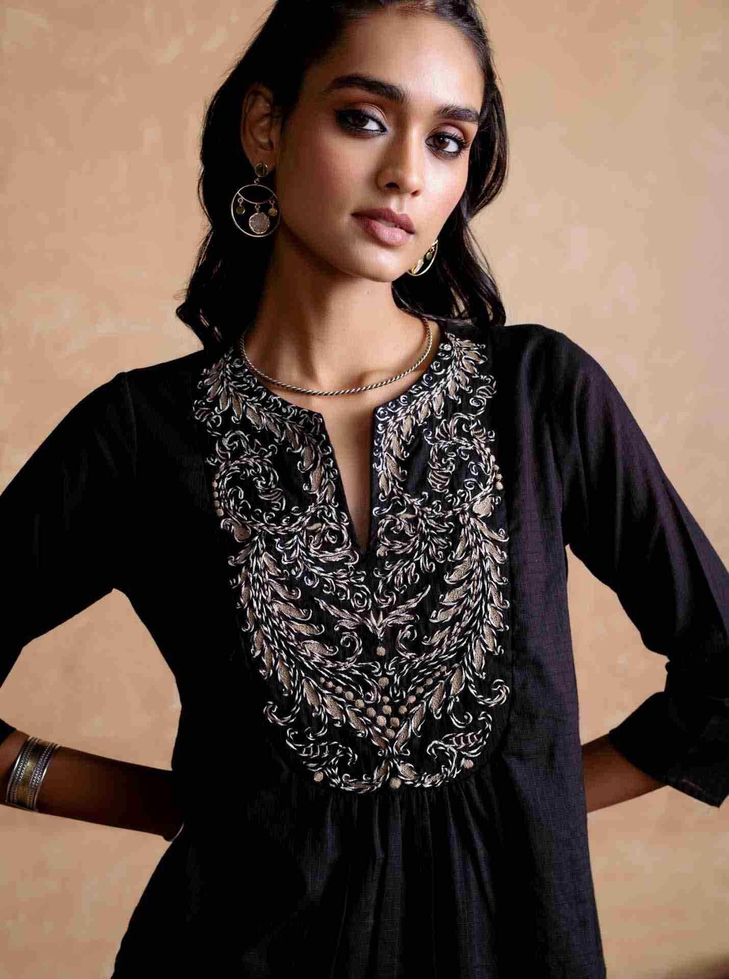 Black Multi Dori Kurti