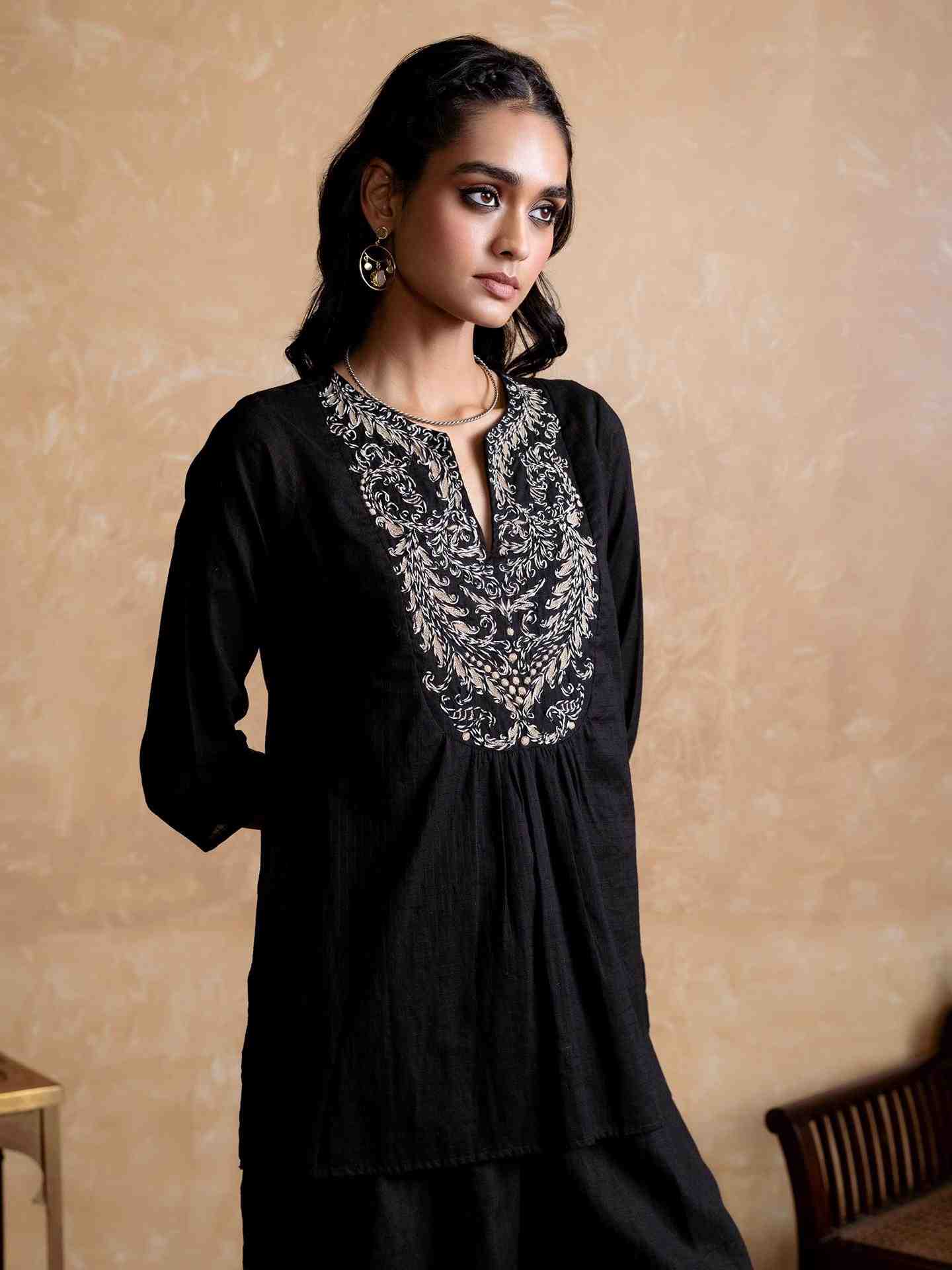 Black Multi Dori Kurti