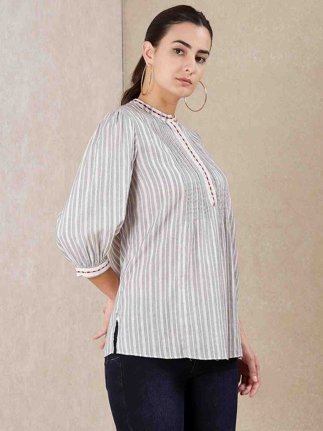 Off White Modern Minimalist Yarn-Dyed  Kurti