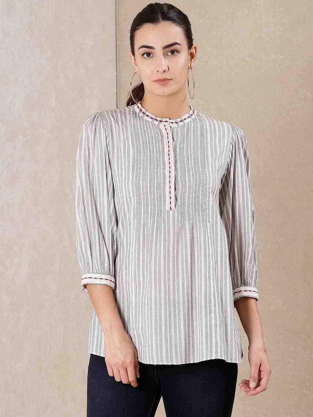 Off White Modern Minimalist Yarn-Dyed  Kurti