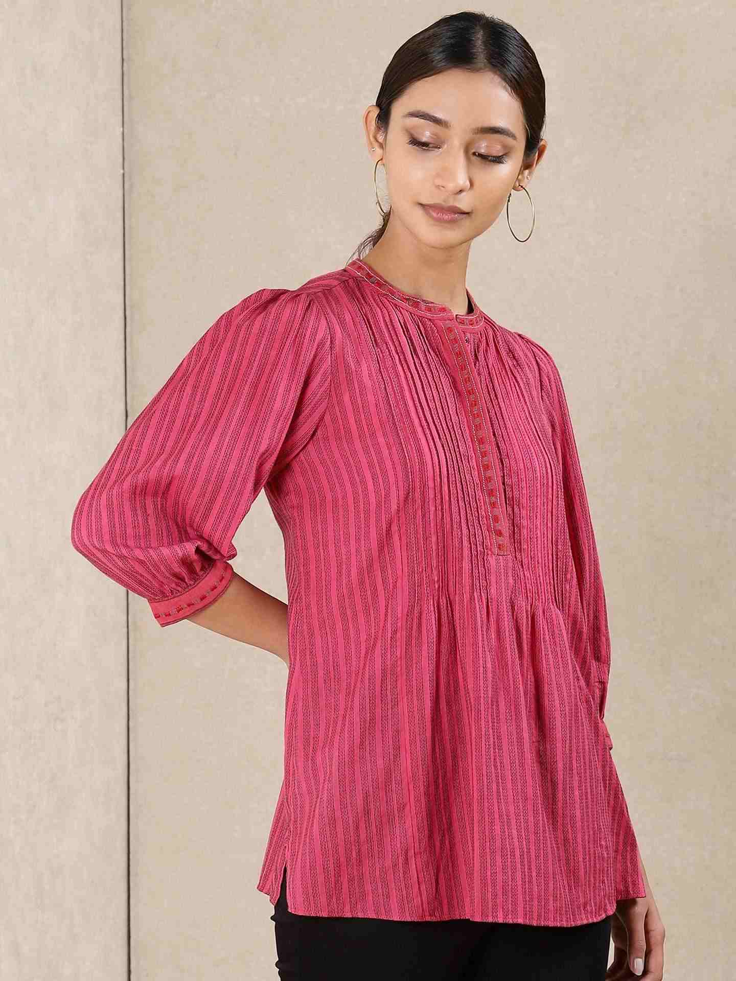 Red Modern Minimalist Yarn-Dyed  Kurti