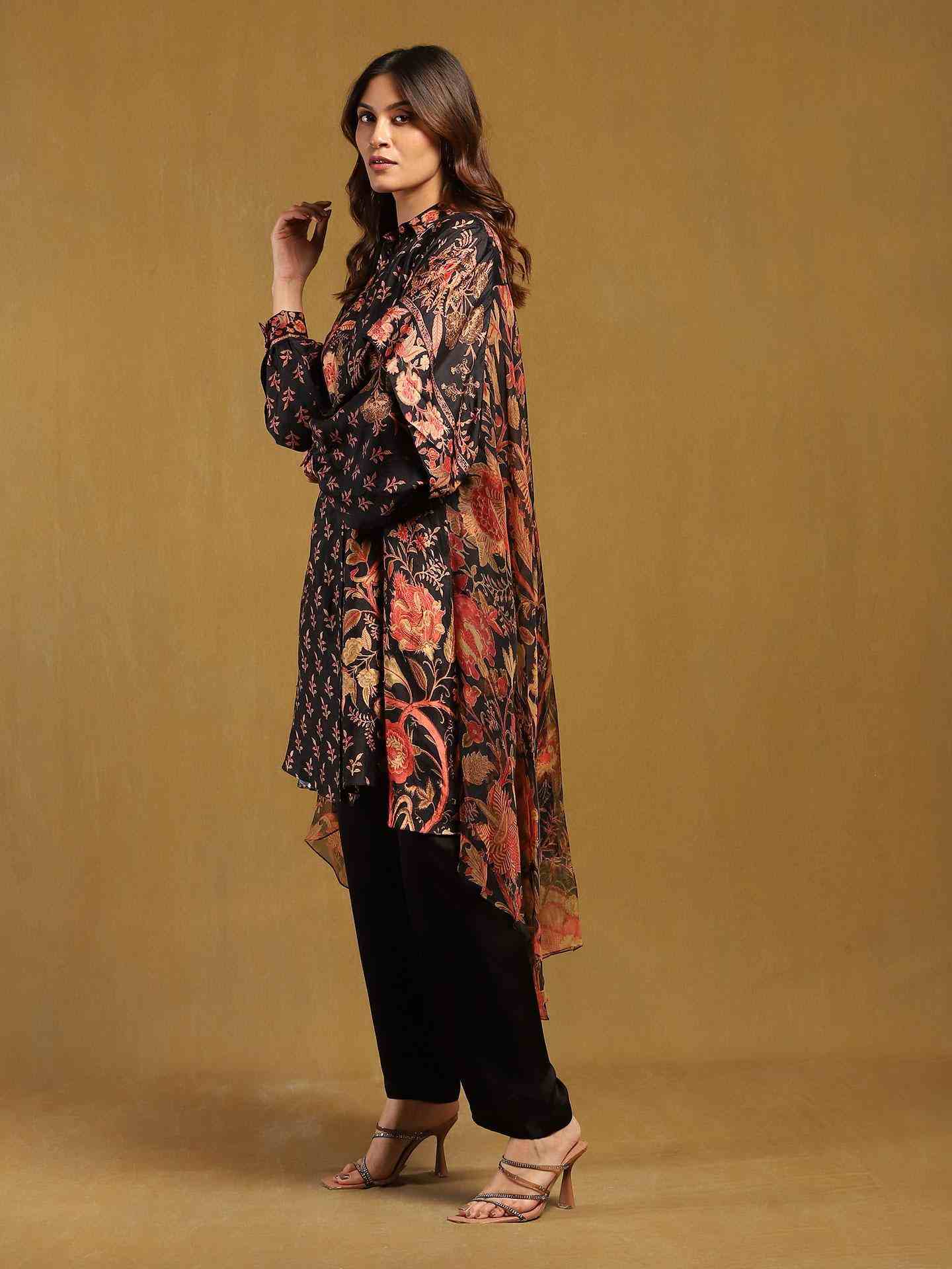 Black & Multi Tree Of Life Kurta