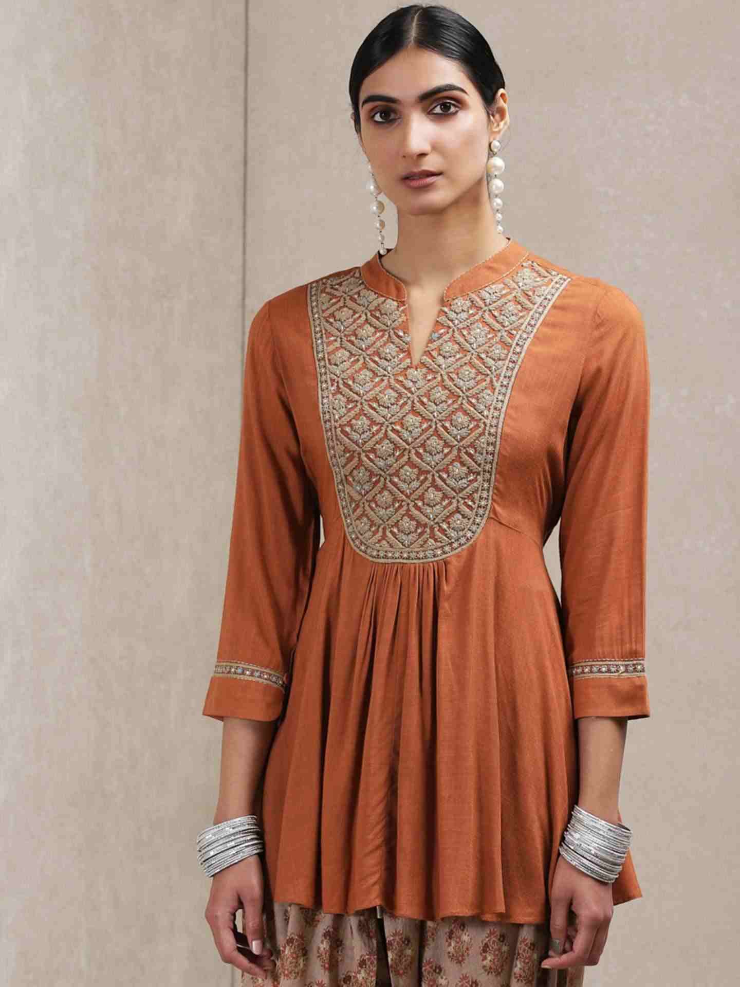 Rust Dor Kurti