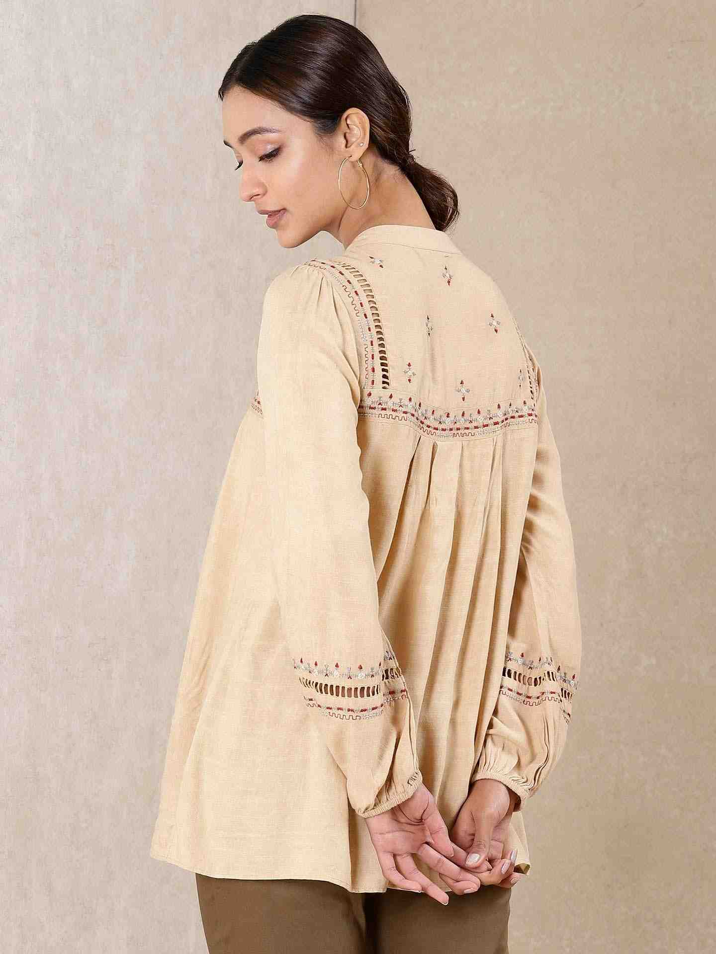 Beige Modern Minimalist Kurti