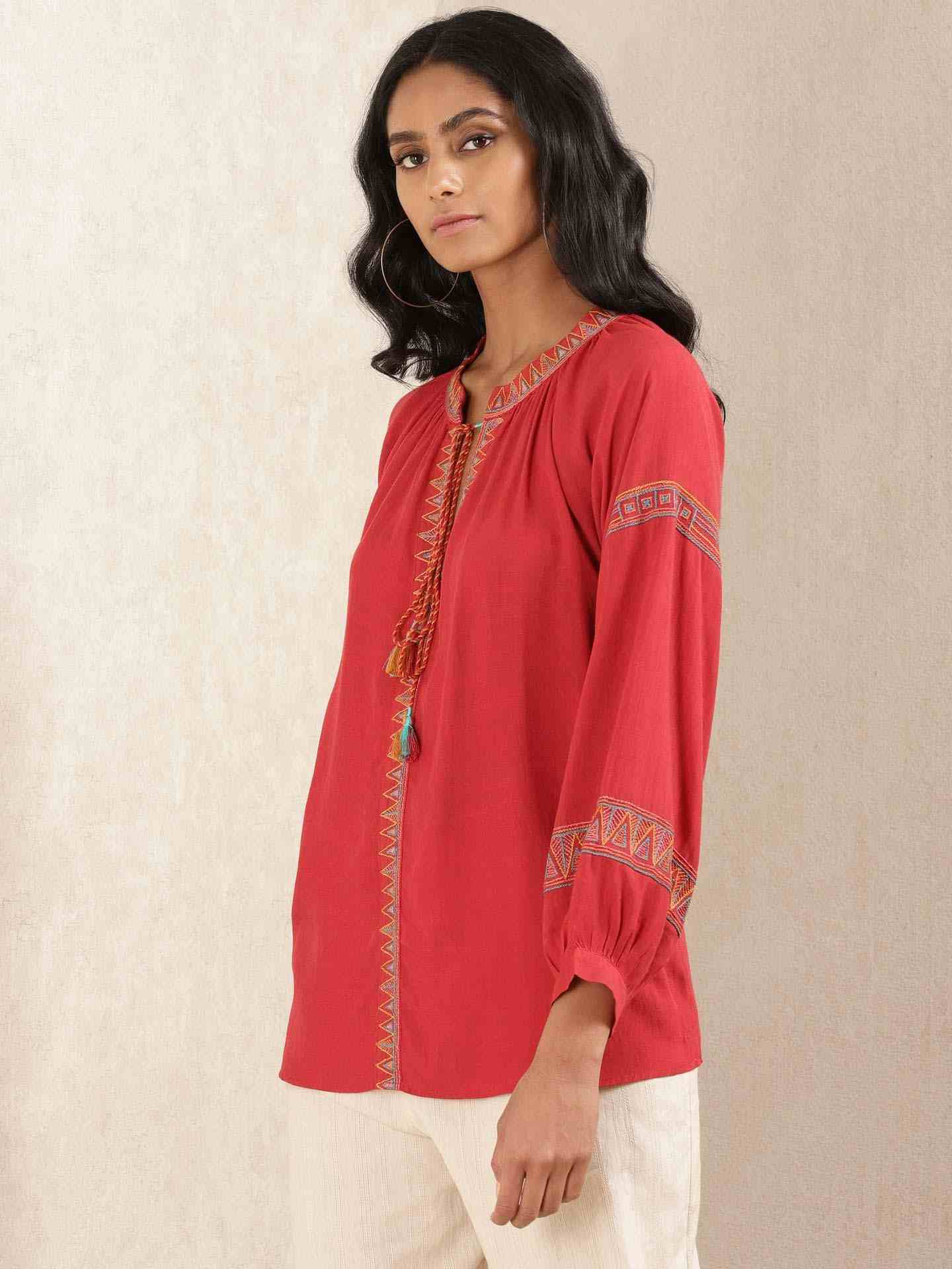 Red Quint Kurti