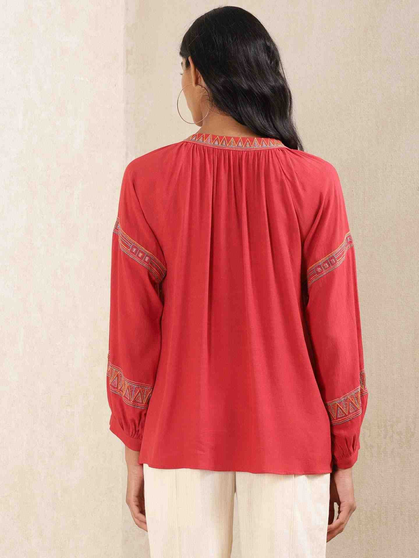 Red Quint Kurti