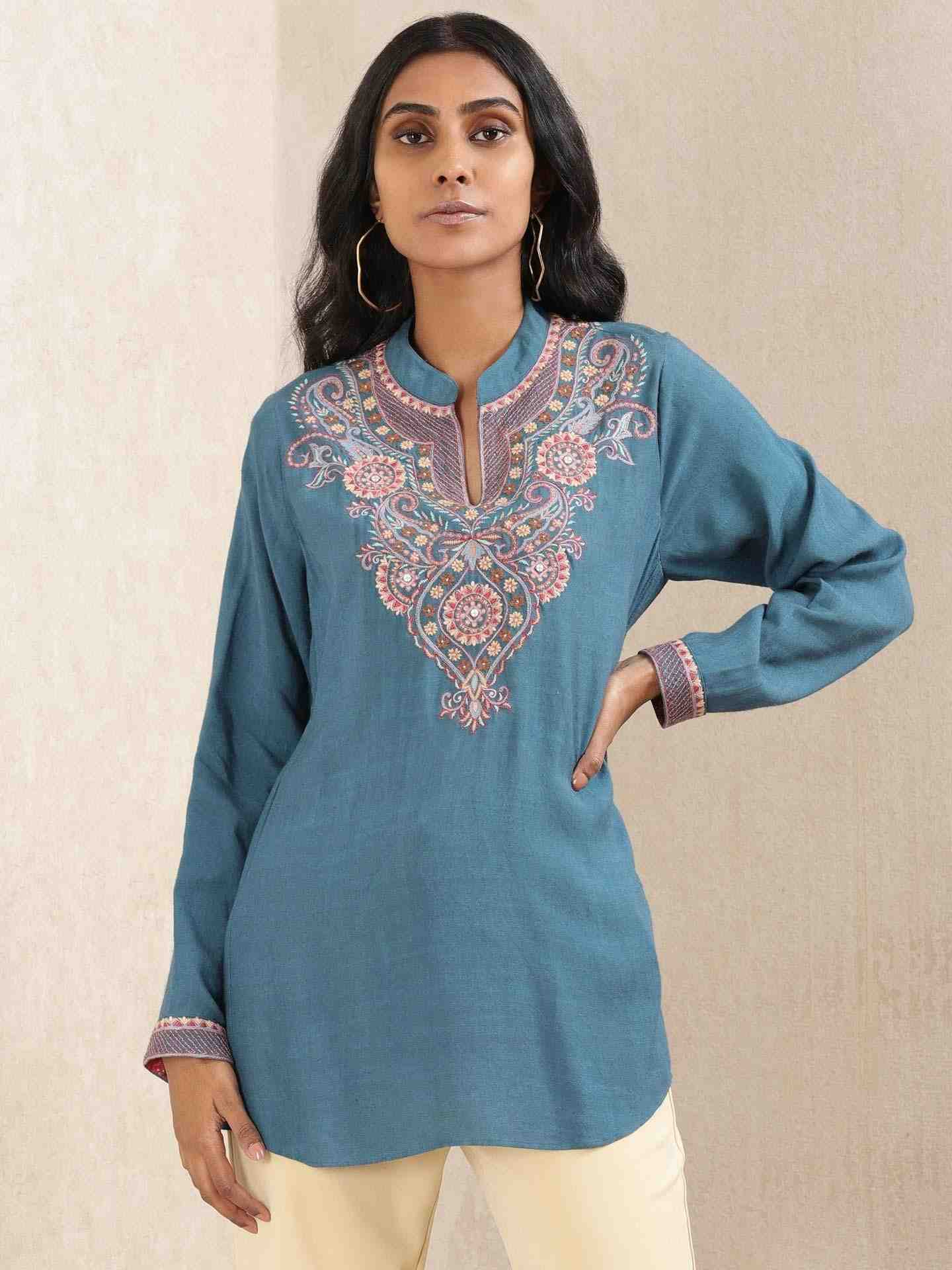 Navy Meriyum Solid Kurti