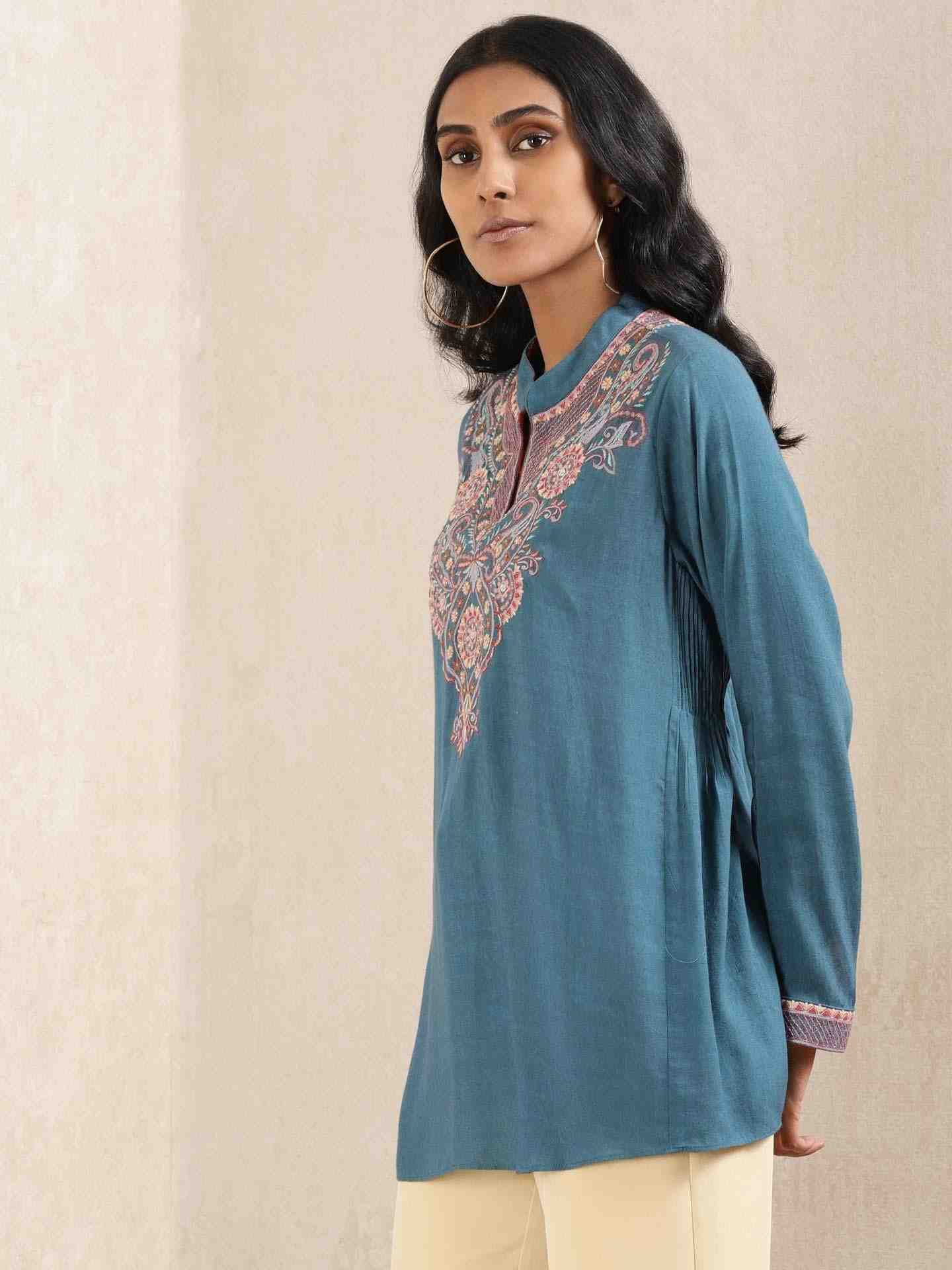 Navy Meriyum Solid Kurti