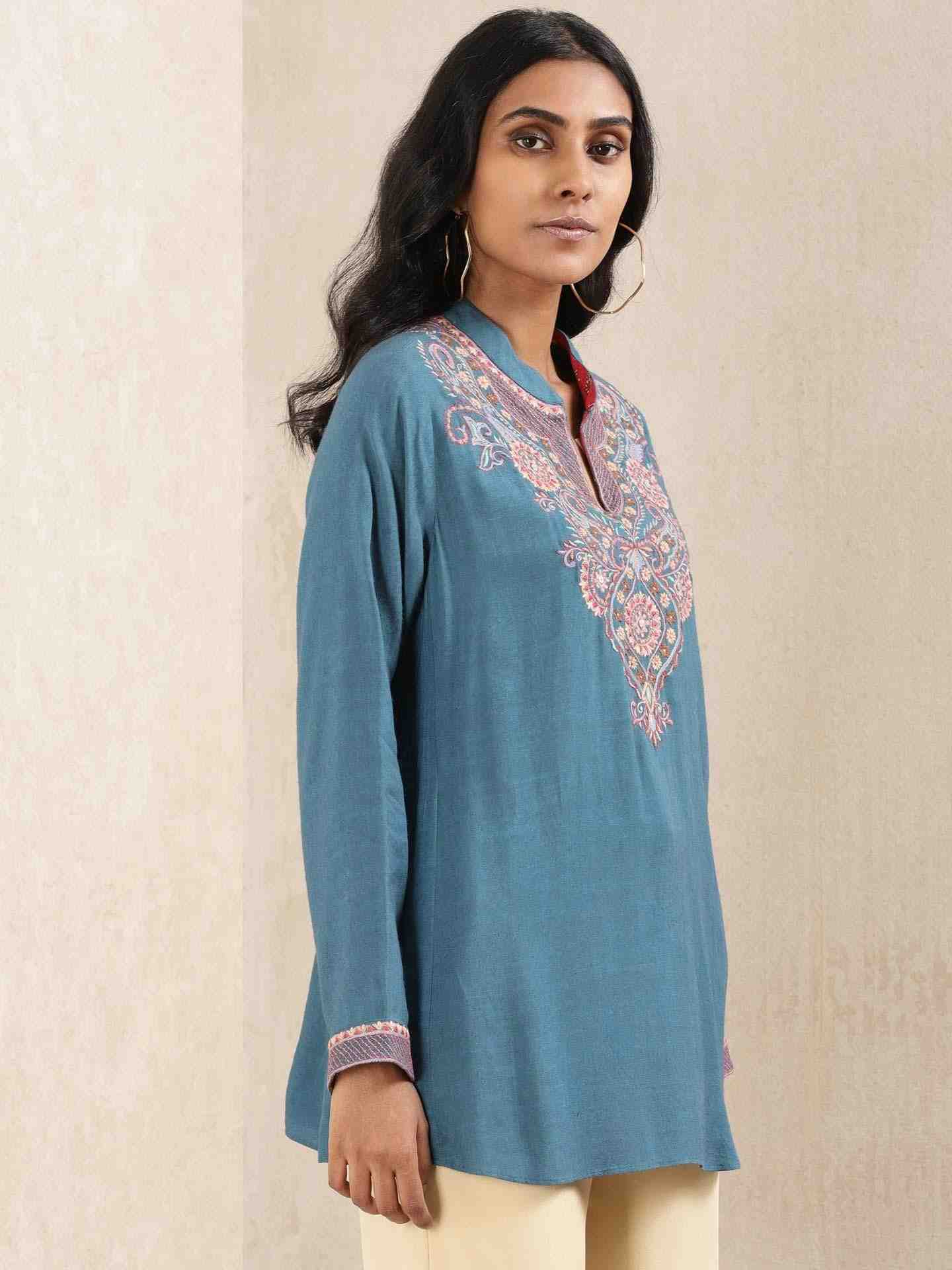 Navy Meriyum Solid Kurti
