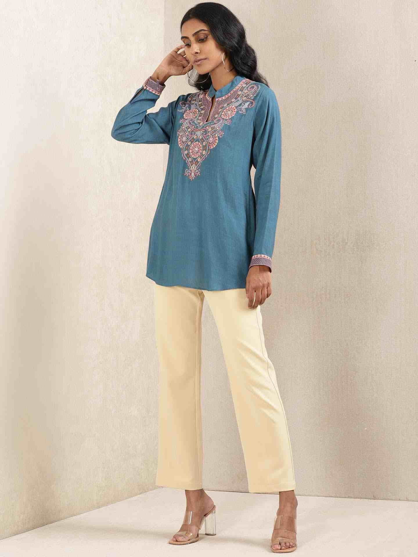 Navy Meriyum Solid Kurti