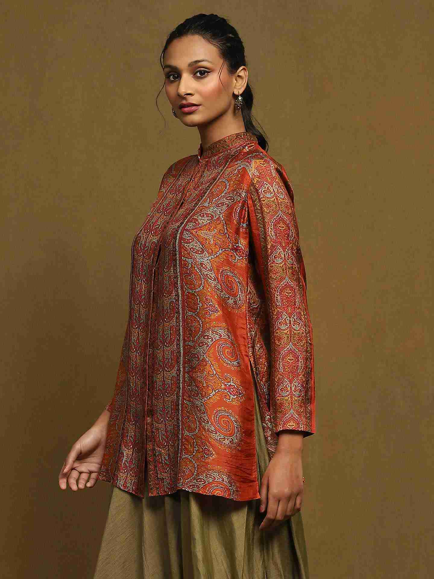 Rust Joshika Kurti