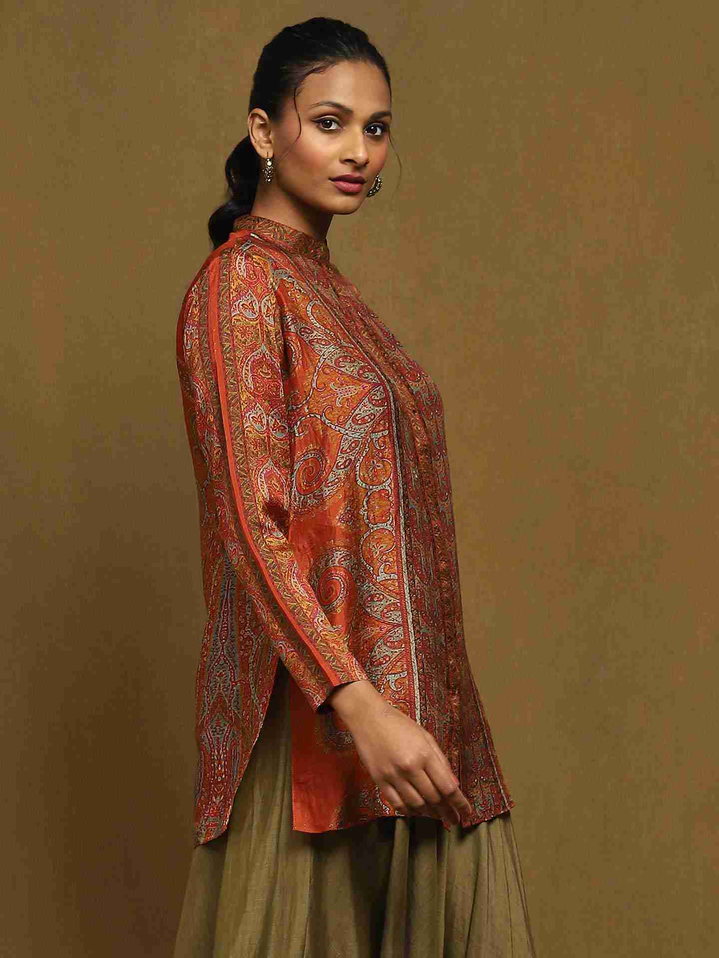 Rust Joshika Kurti