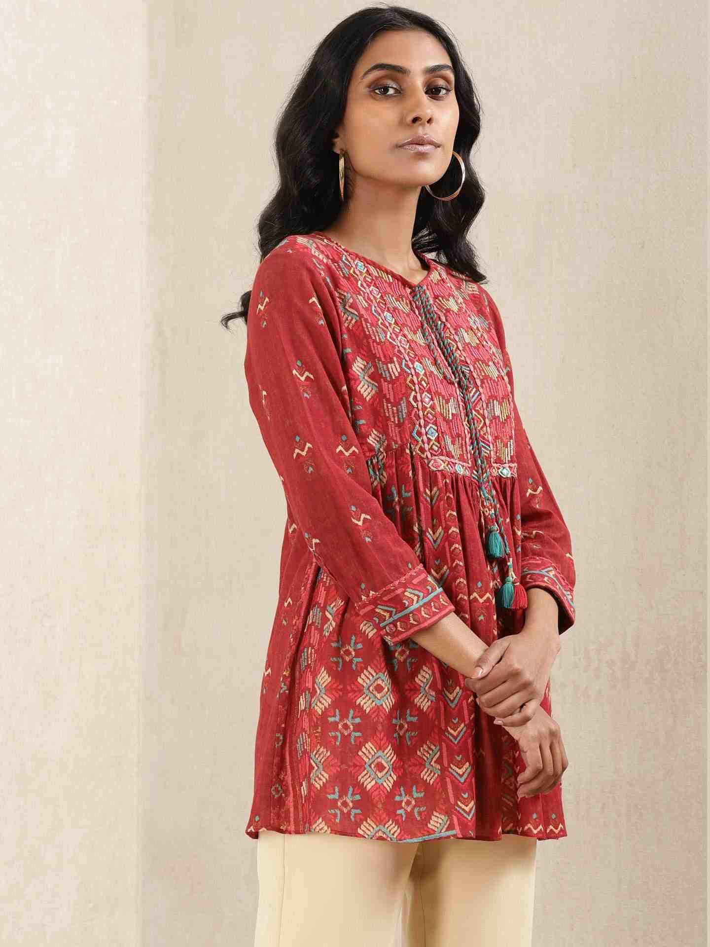Red Indranil Kurti