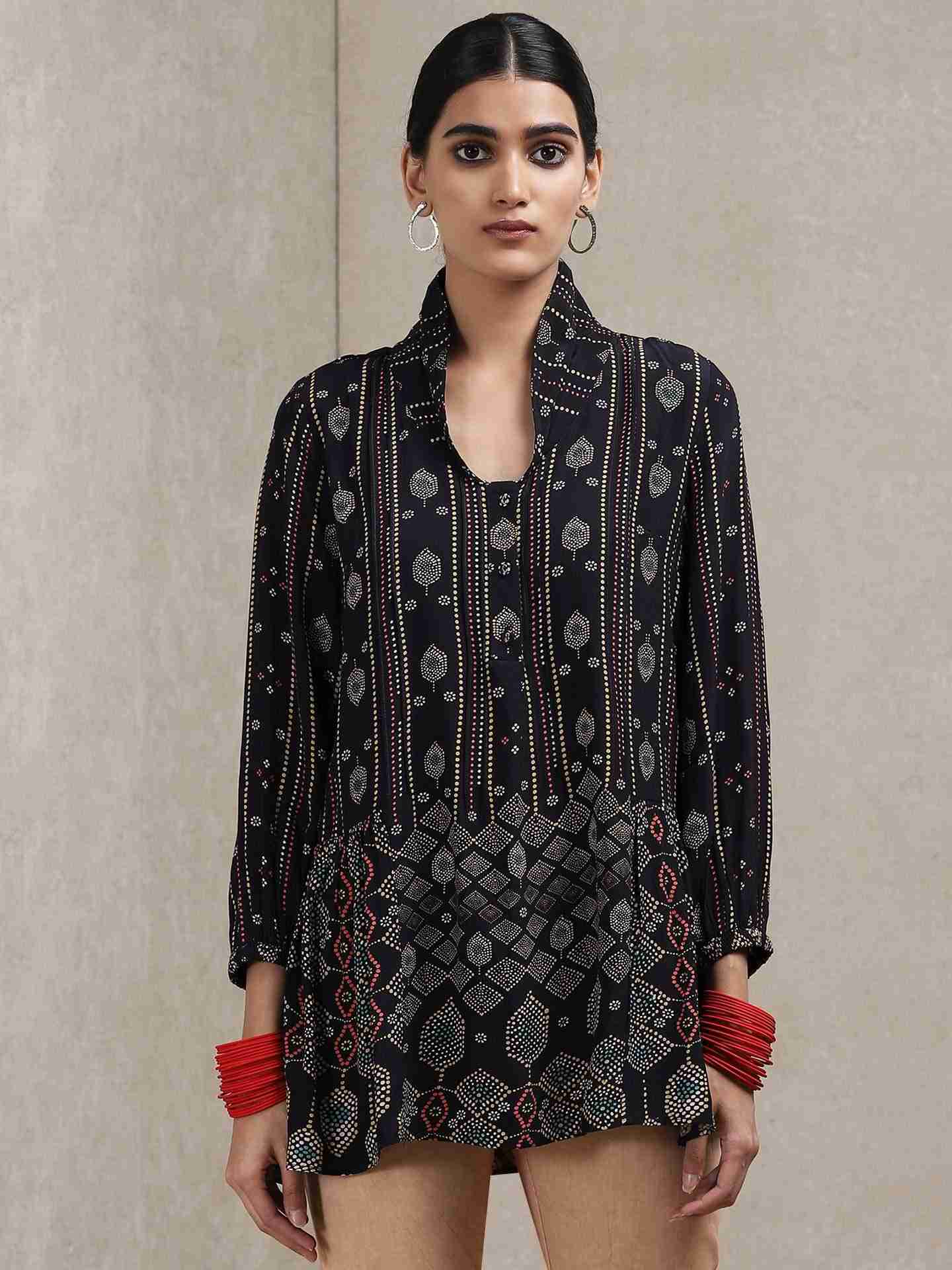 Black Savani Crepe Kurti