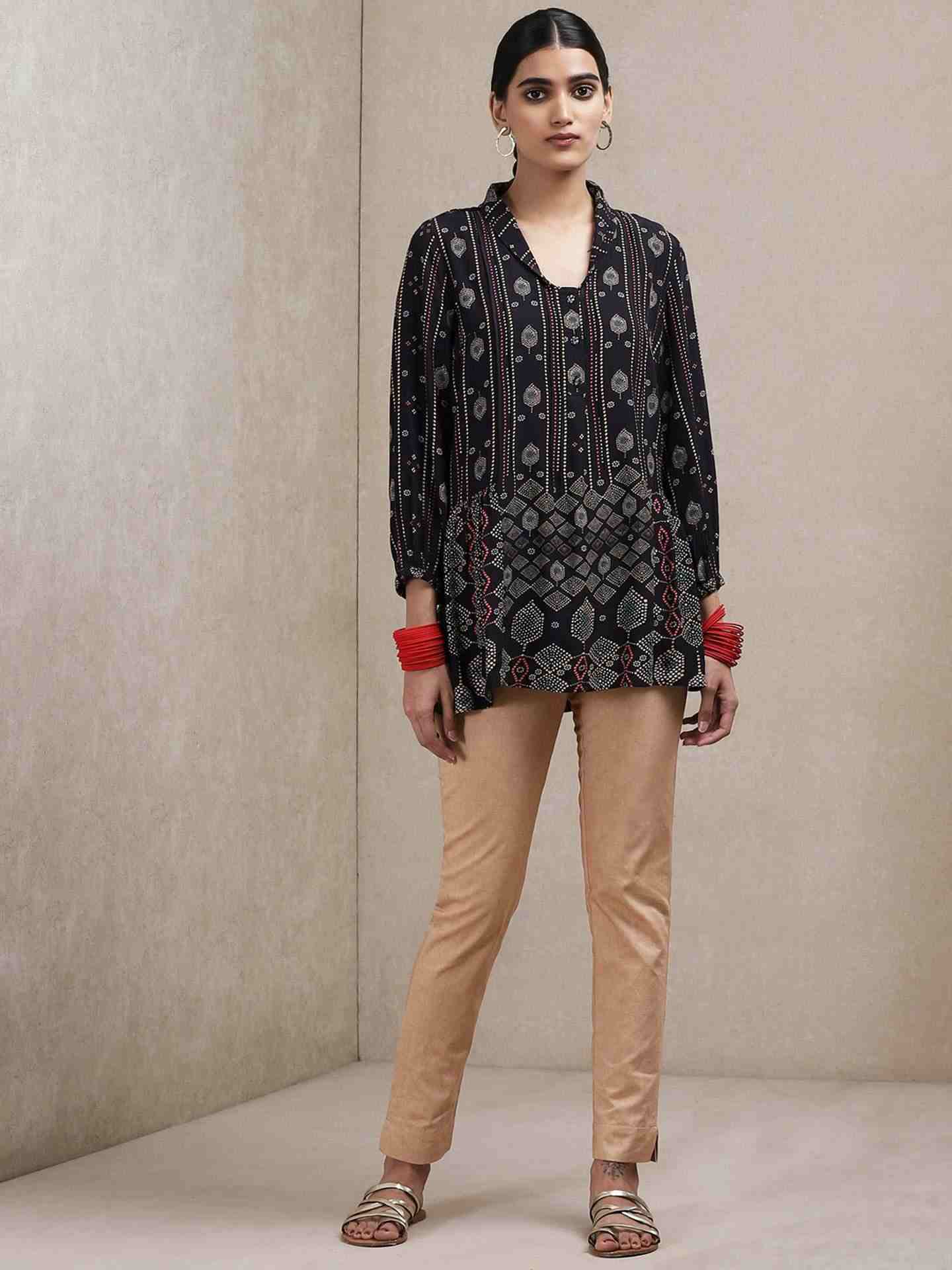 Black Savani Crepe Kurti