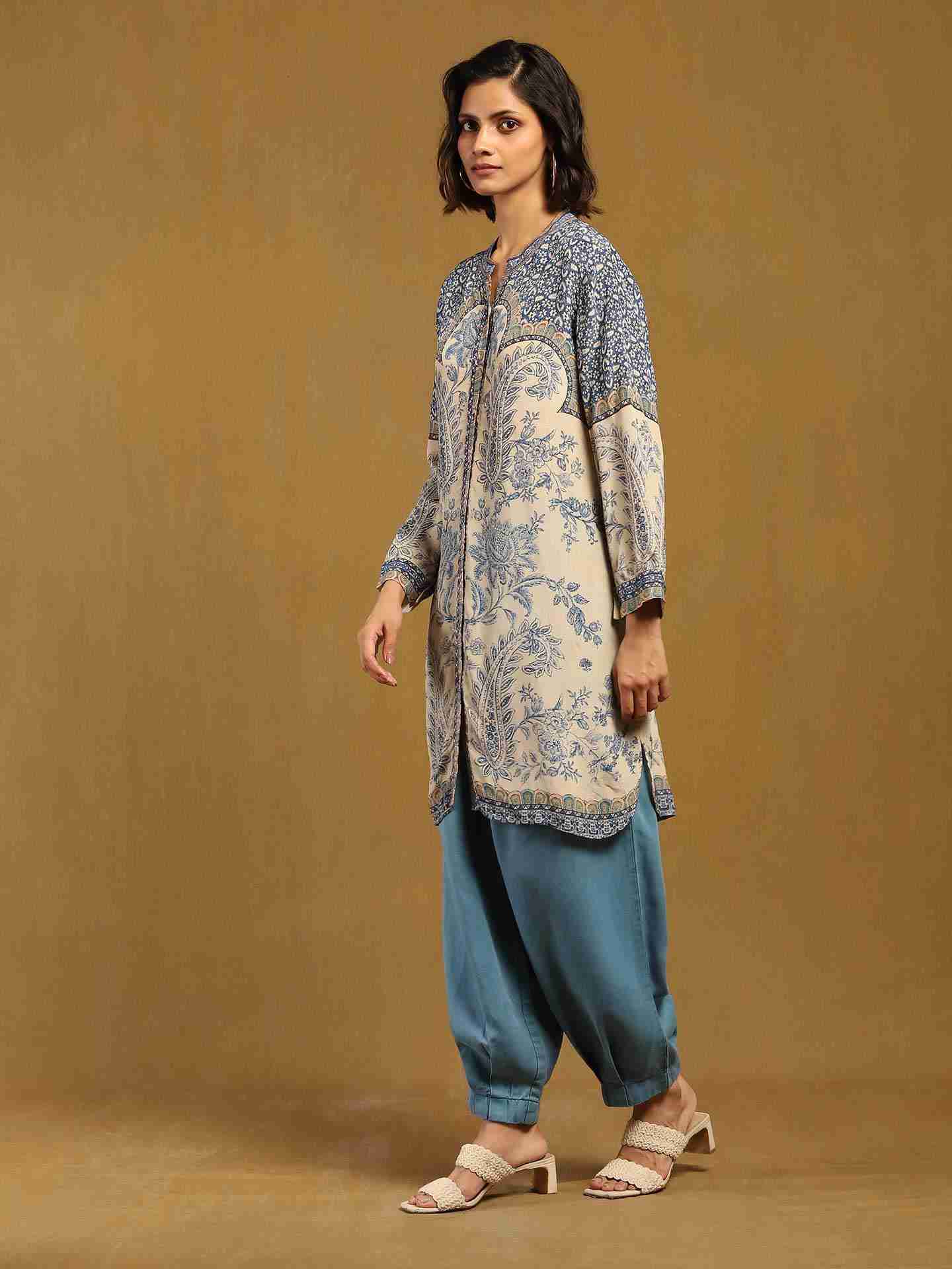 Beige Sulawasi Kurti
