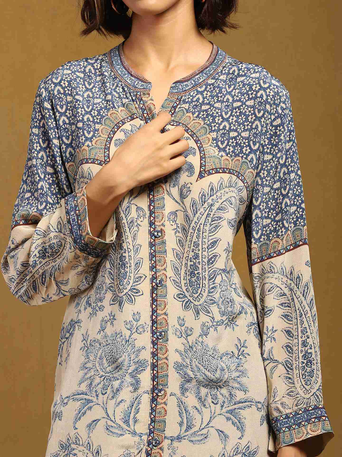 Beige Sulawasi Kurti