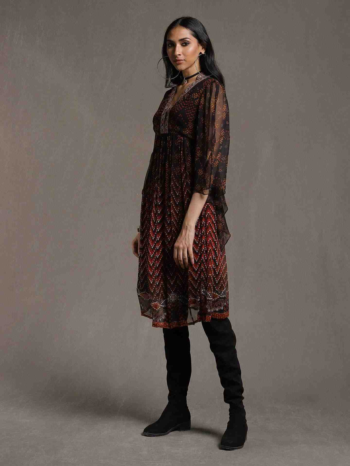 Black Ezra Knee-Length Dress