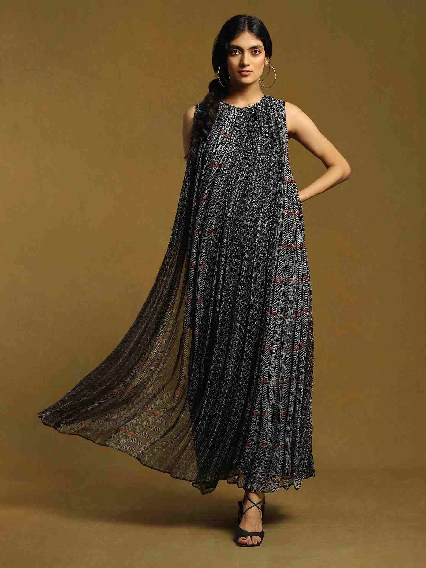 Black Sindh Shift Dress