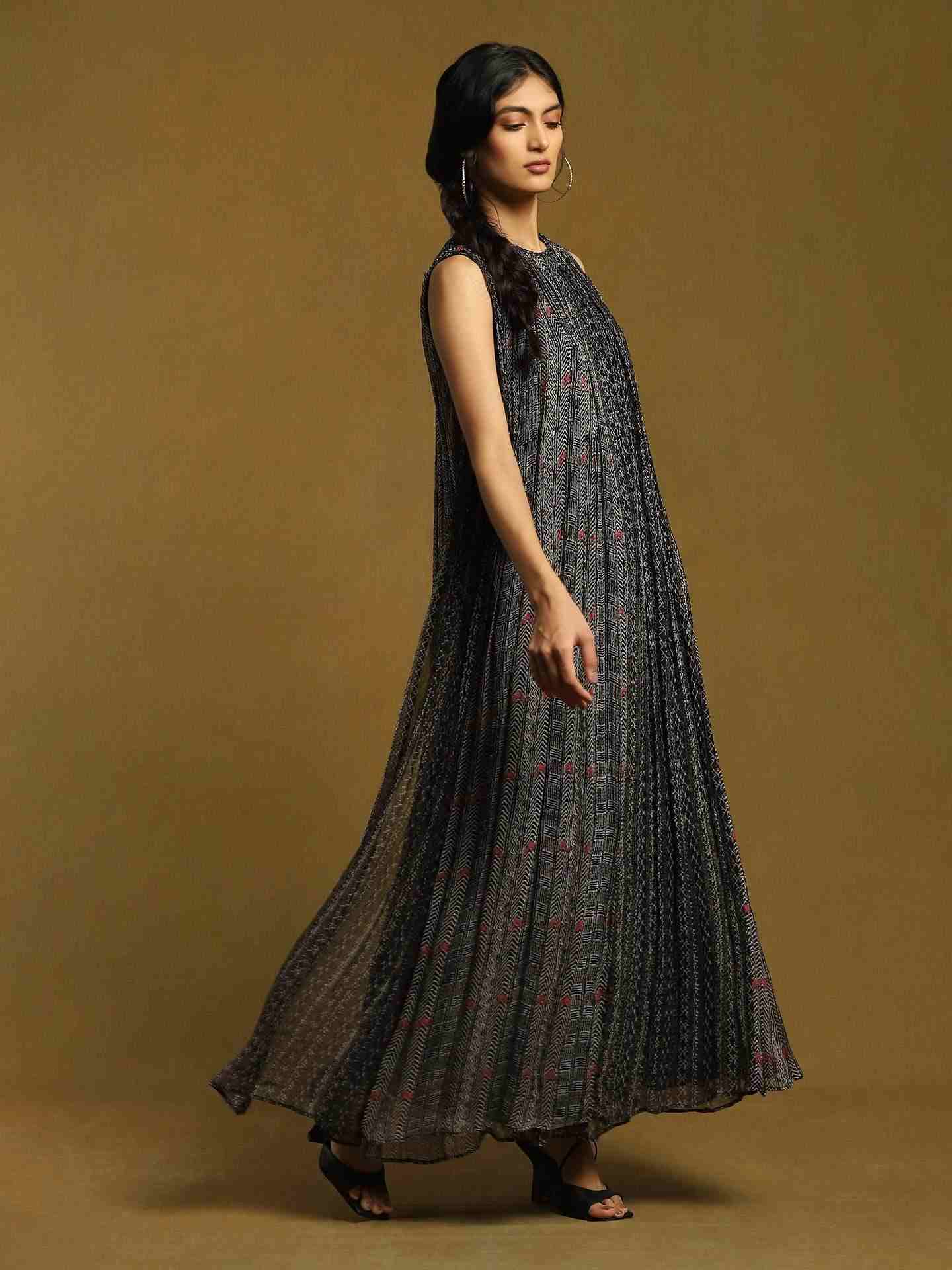 Black Sindh Shift Dress
