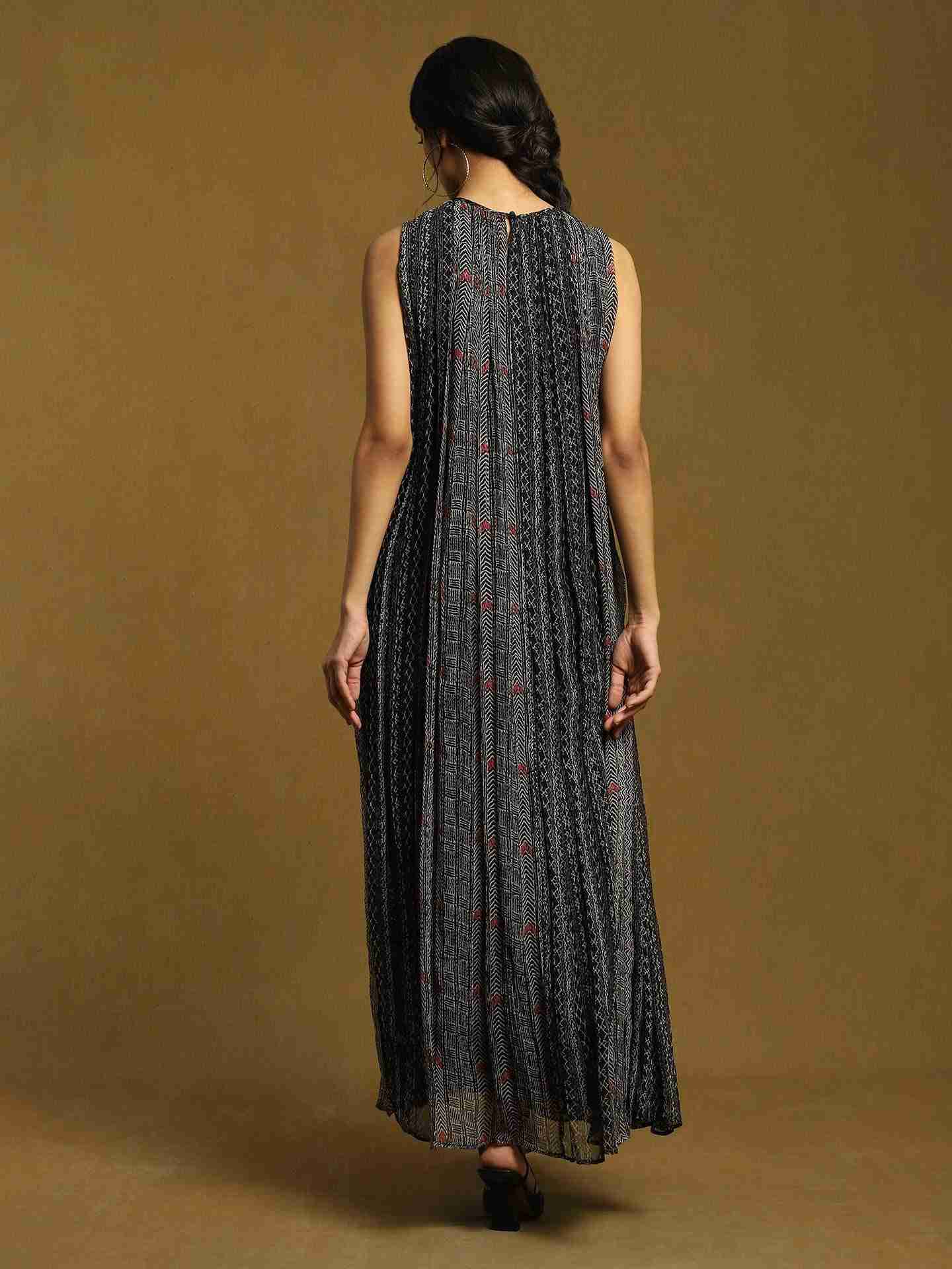 Black Sindh Shift Dress