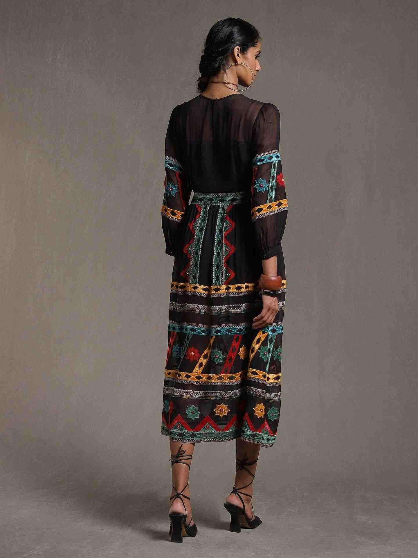 Black Shamiyana Crepe Shift Dress