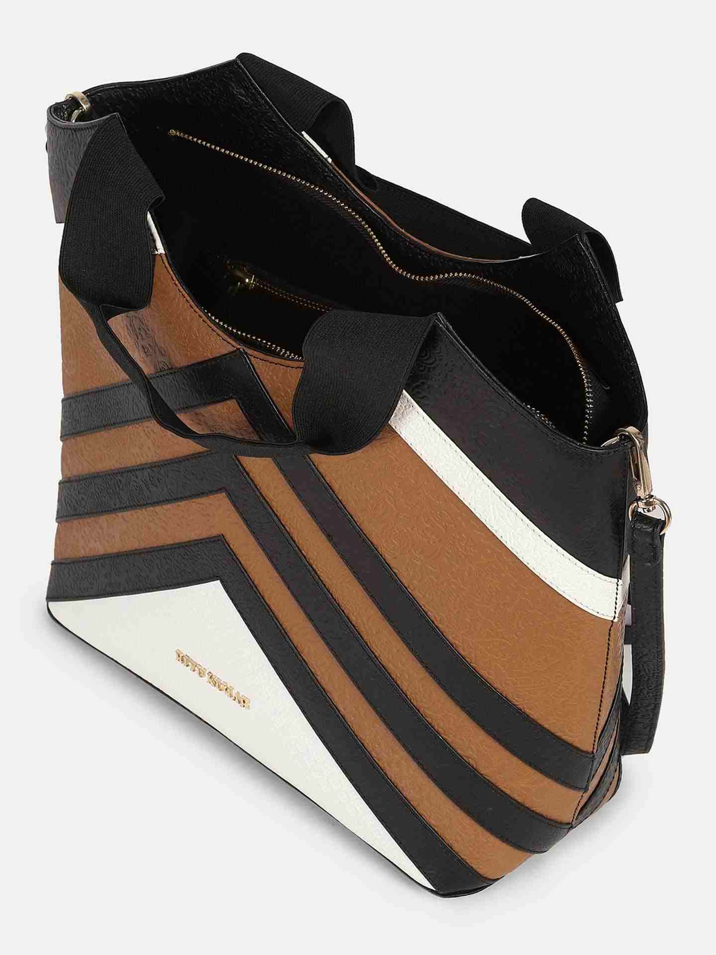 Black Scout Leather Hand-Held Bag