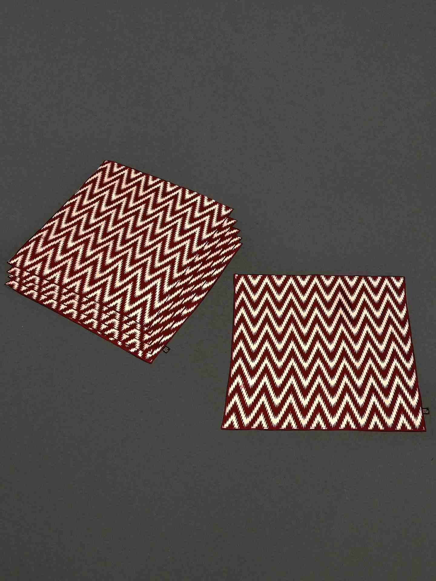 Ecru & Red Flora Cotton Napkin (Set Of 2)