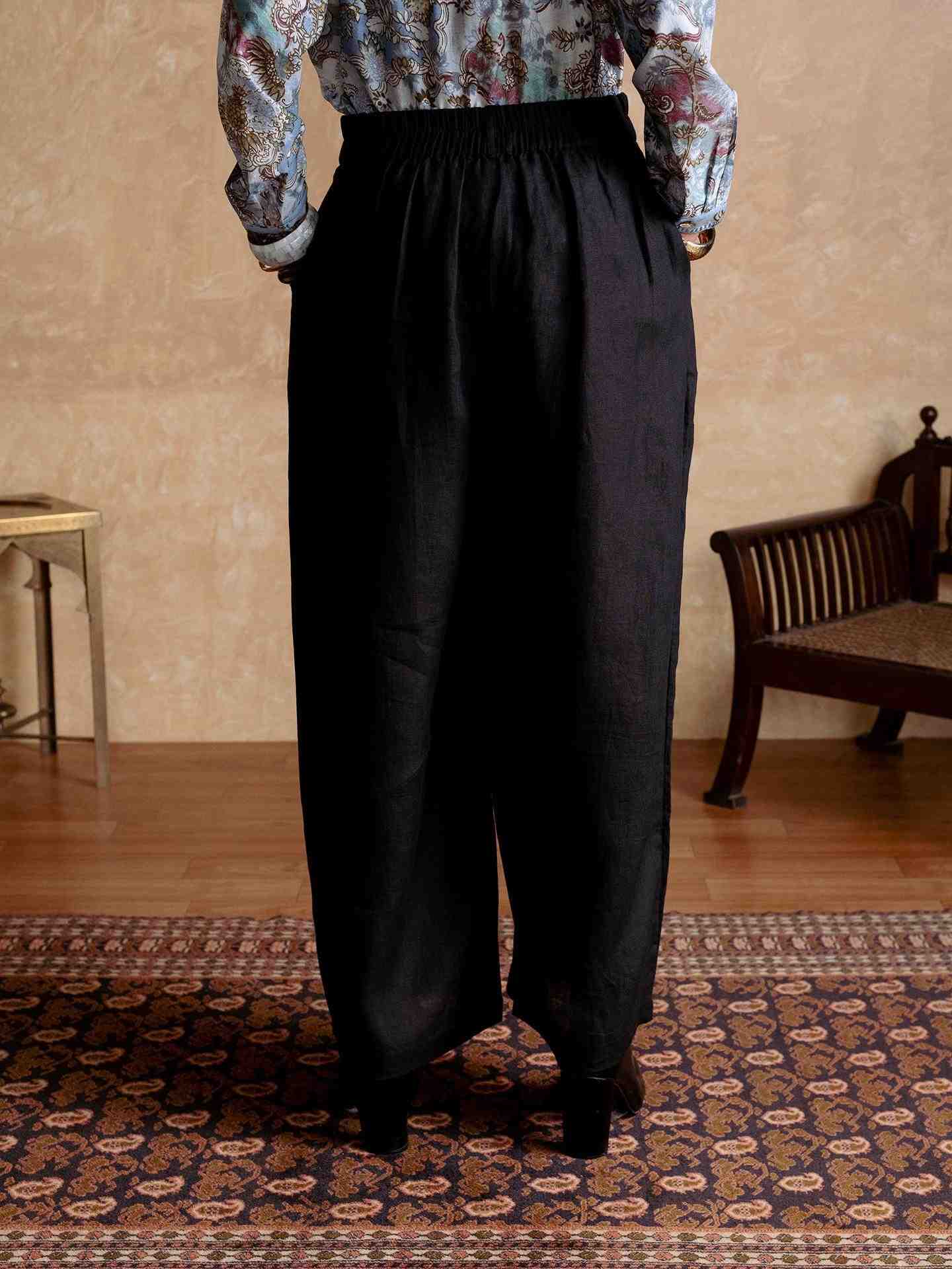 Black Essential Pants