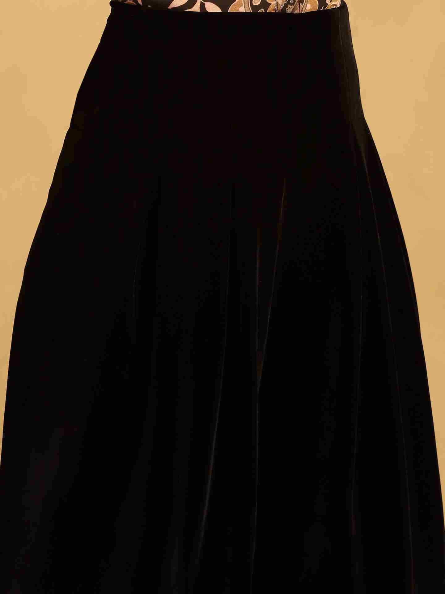 Black Coal Wide & Leg Pants