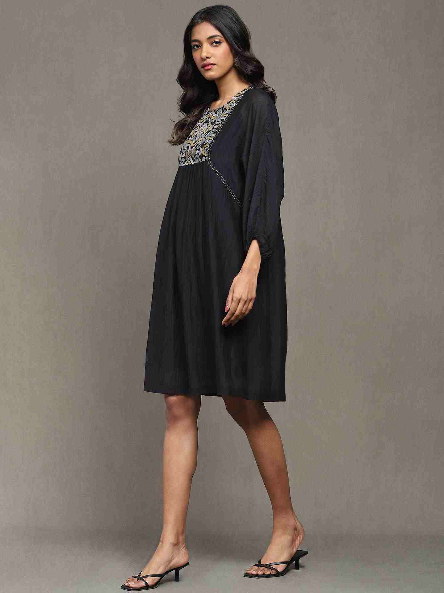 Black Devyani Short Dress