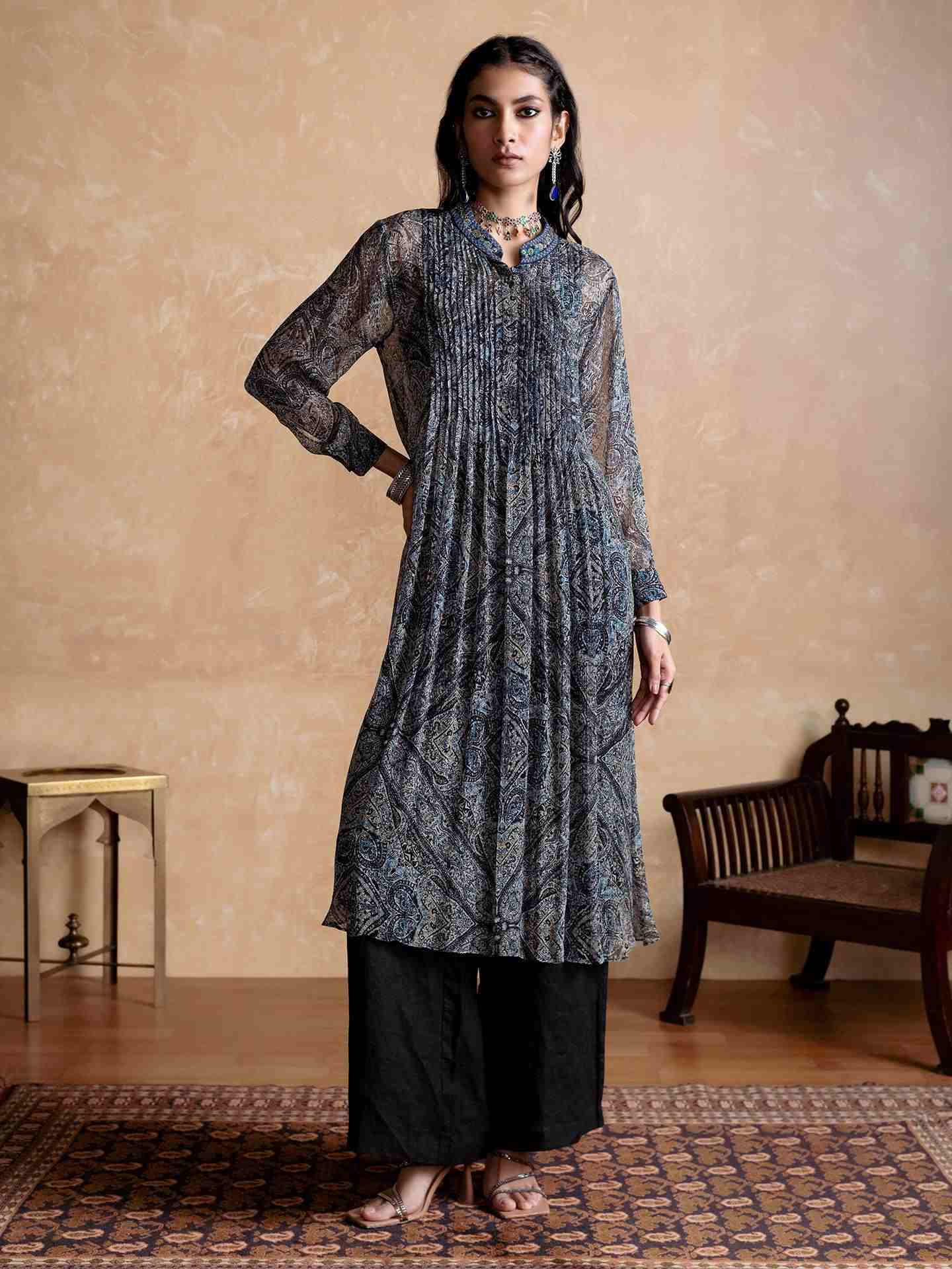 Black Avanti Kurta