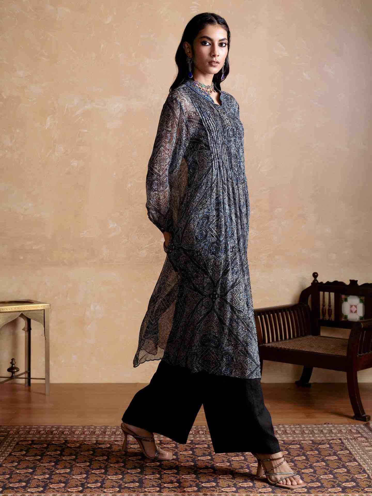 Black Avanti Kurta