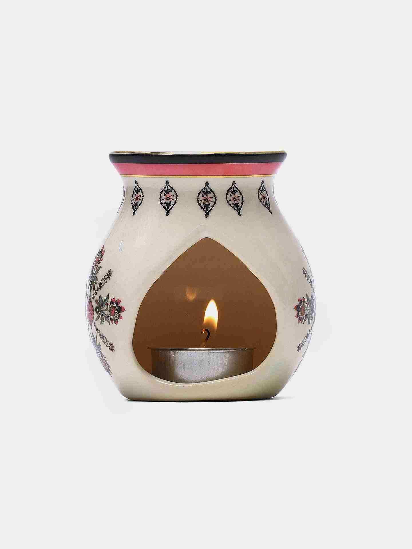 Beige & Pink  Minar T-Light