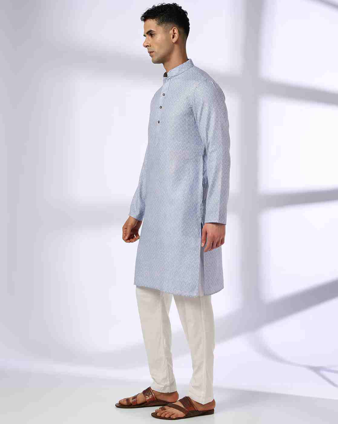 ROYAAJ | Men Chevron Print Slim Fit Kurta