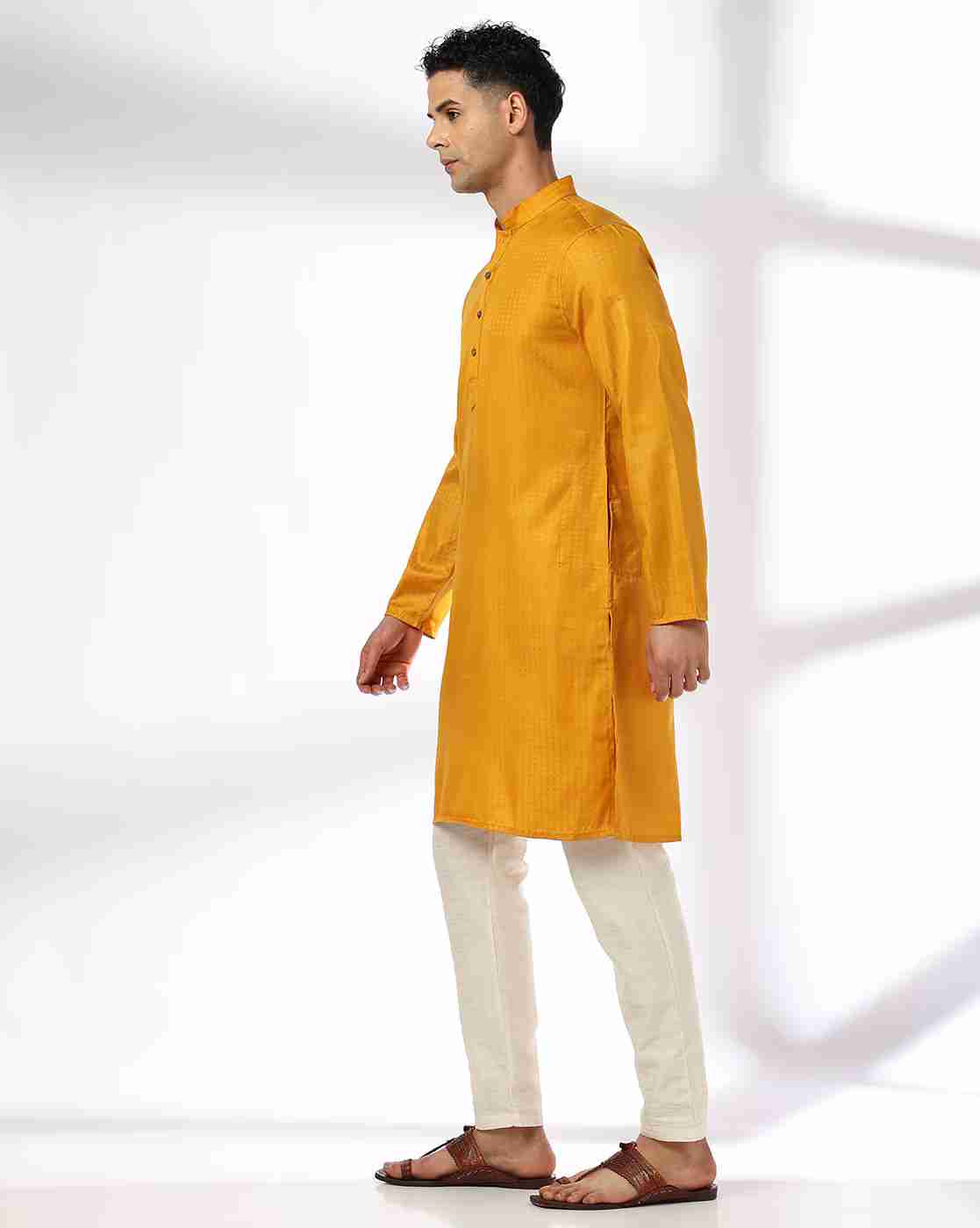 ROYAAJ | Men Patterned Slim Fit Kurta