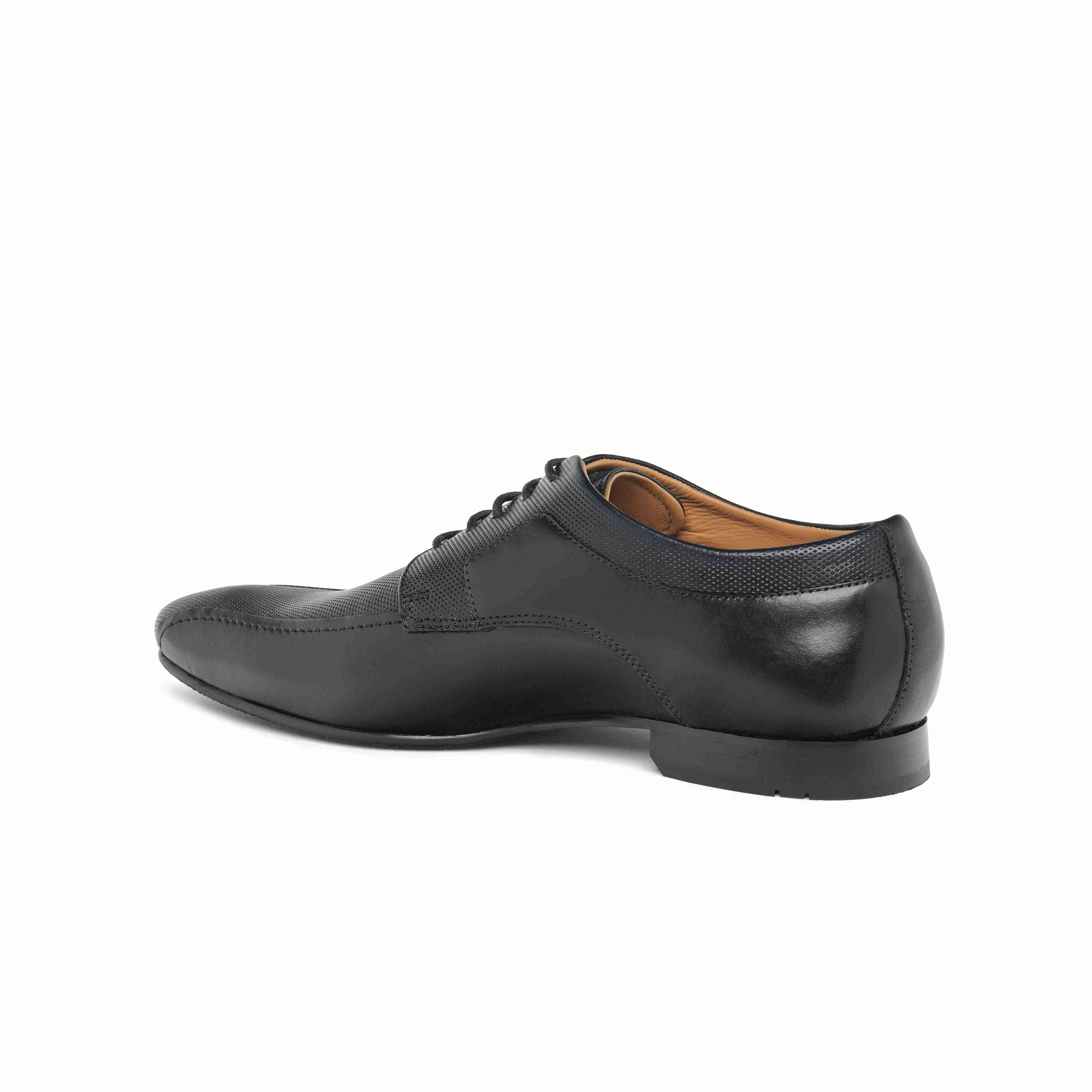 The Lando Ruosh Men Black Bicycle-Cut Lace-Up